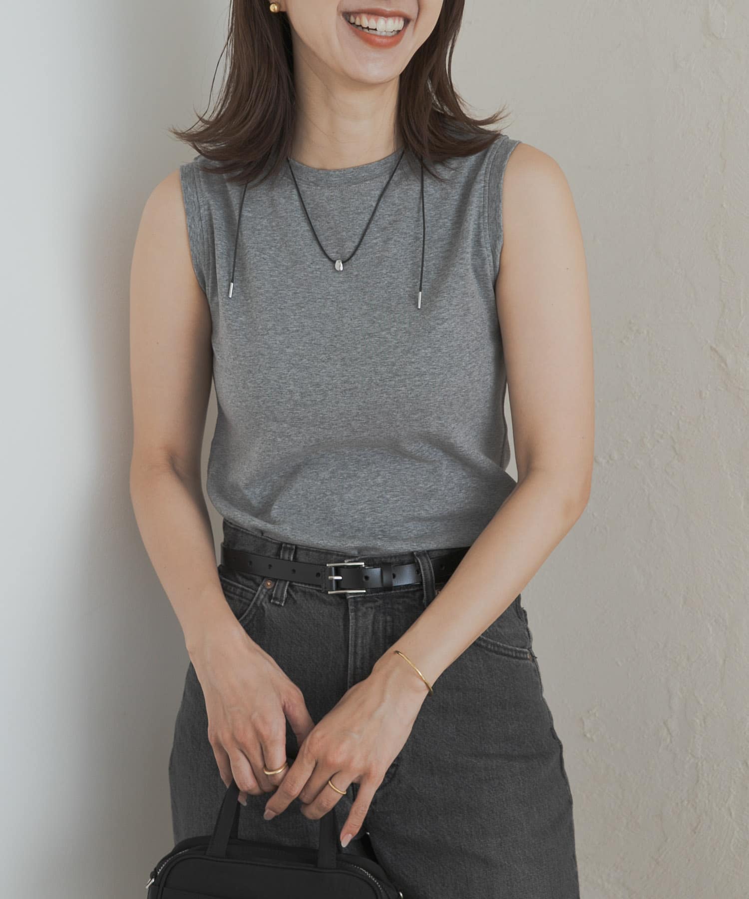 TOP GRAY