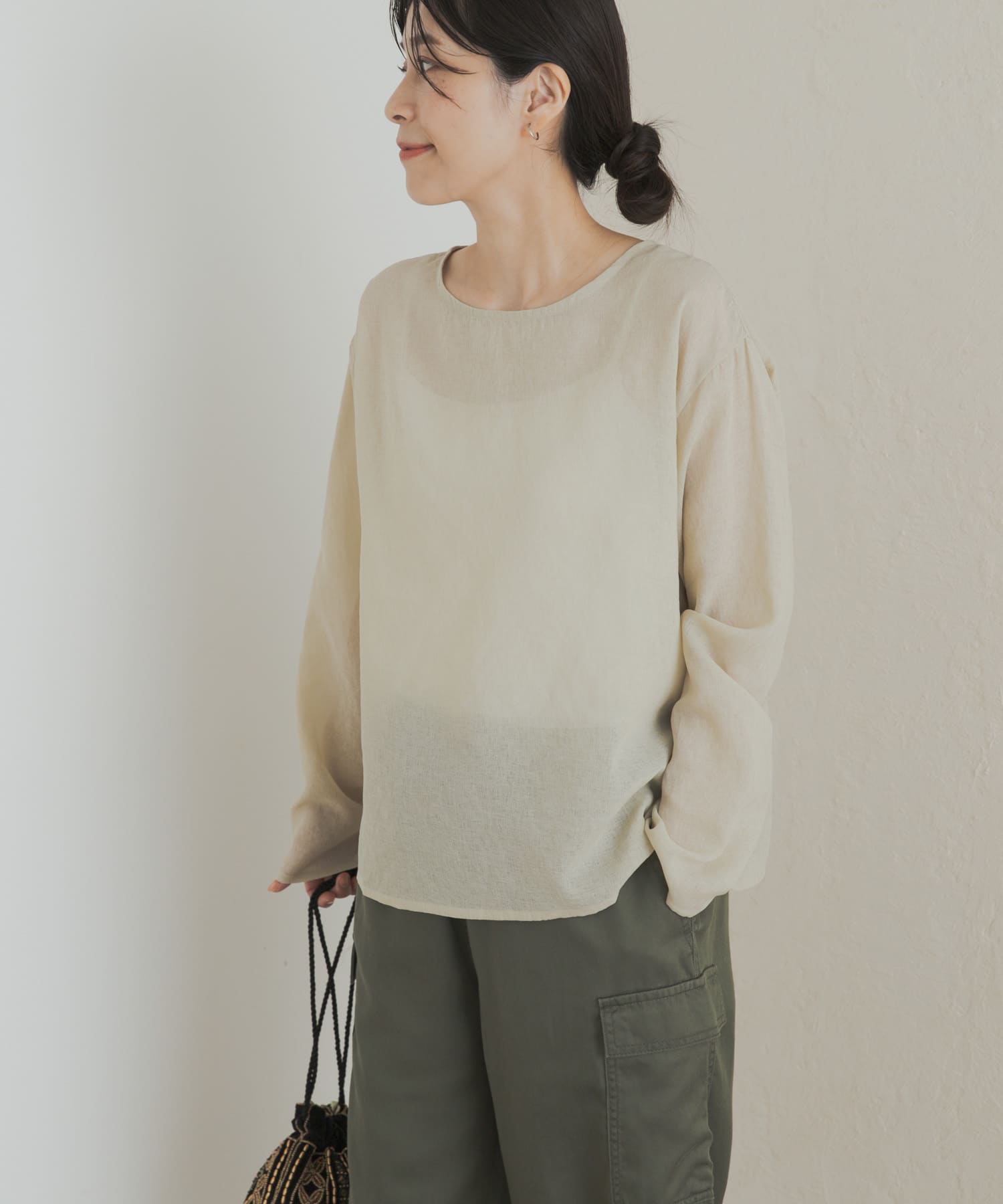 L.KHAKI