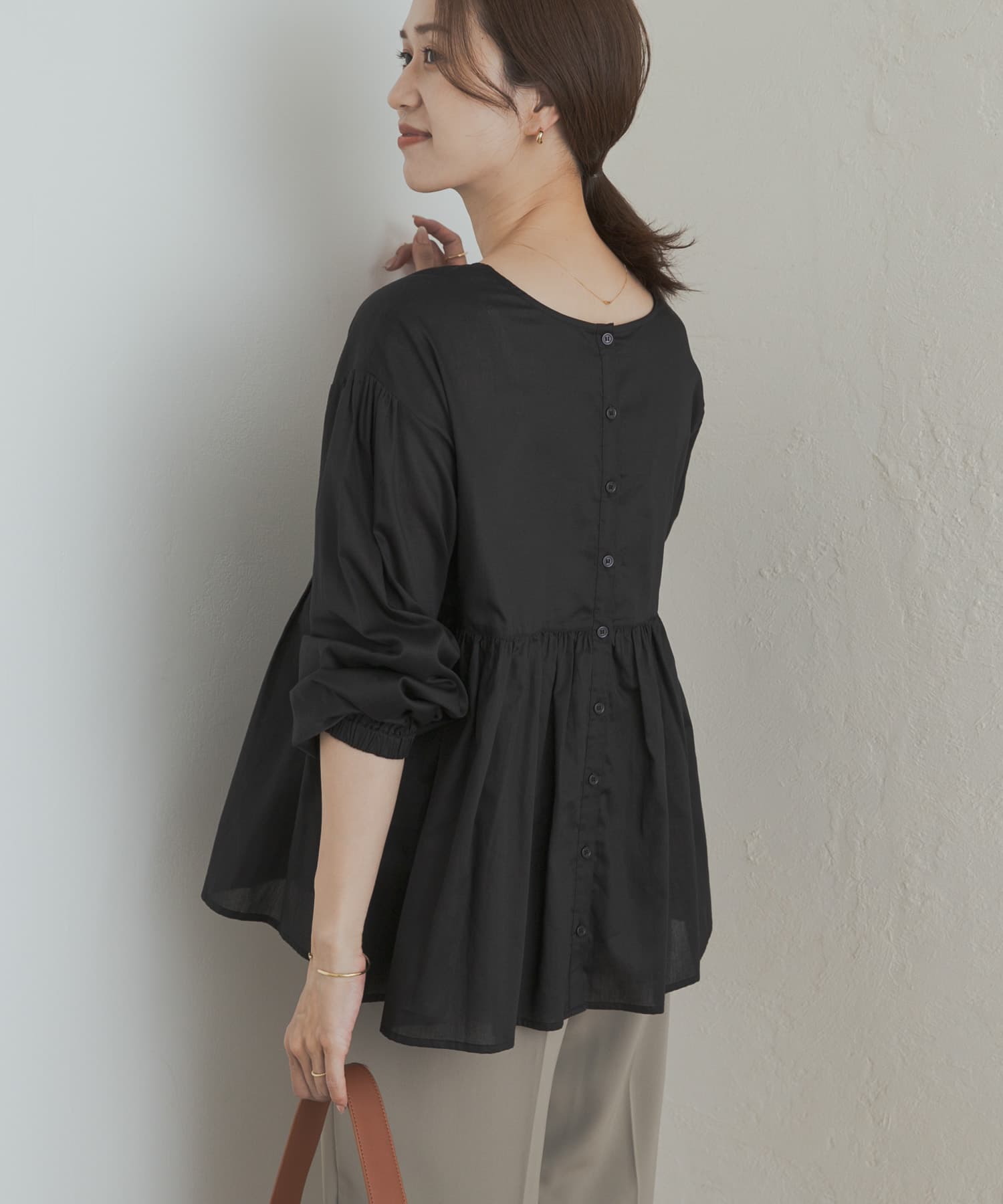 Drawer コットンエンブロスクエアネックブラウス　　ギャザー　黒　36 Drawer コットンエンブロスクエアネックブラウス ギャザー 黒 36