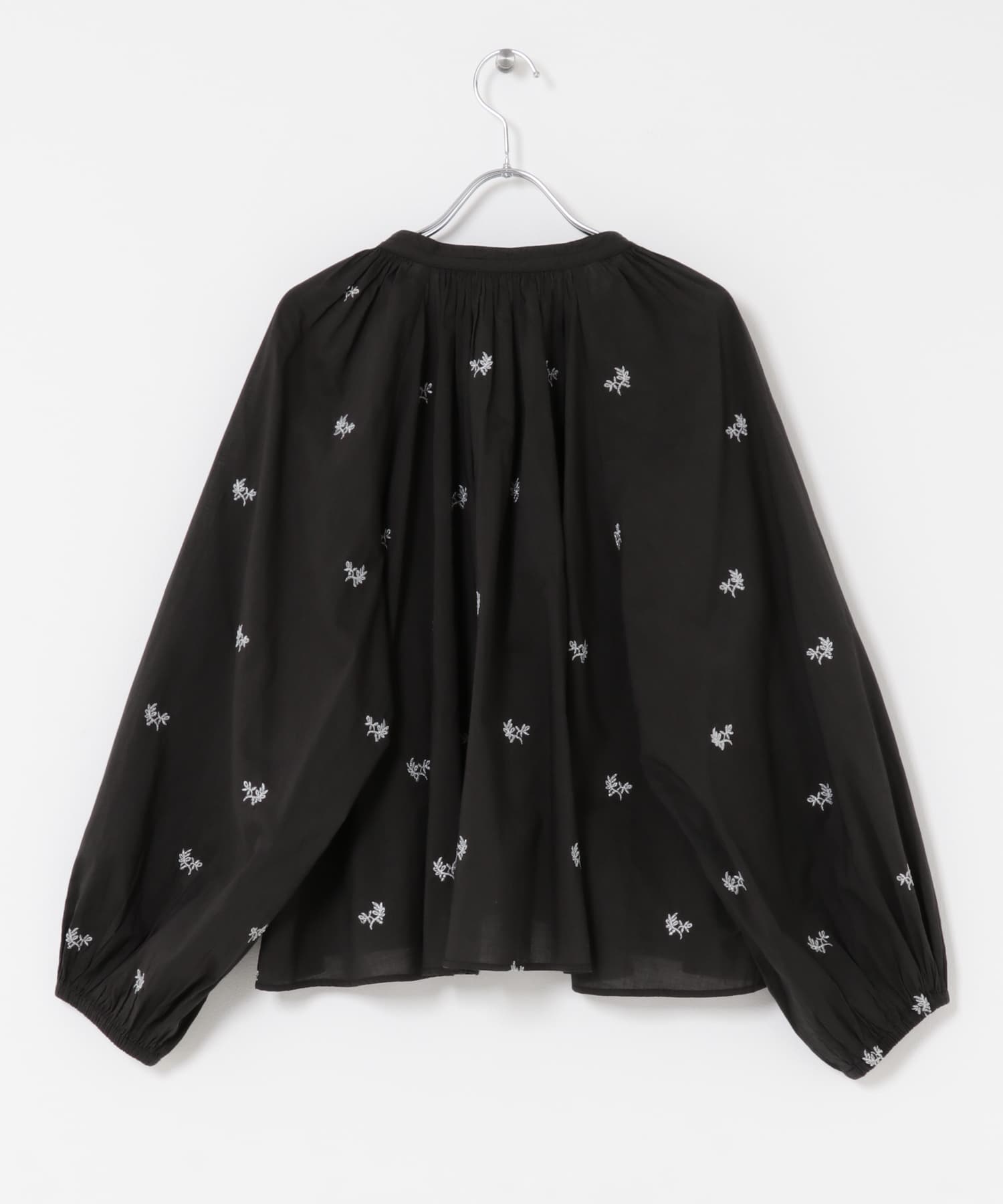 リーフモチーフラメ刺繍ブラウス(M WHITE): トップス｜URBAN RESEARCH