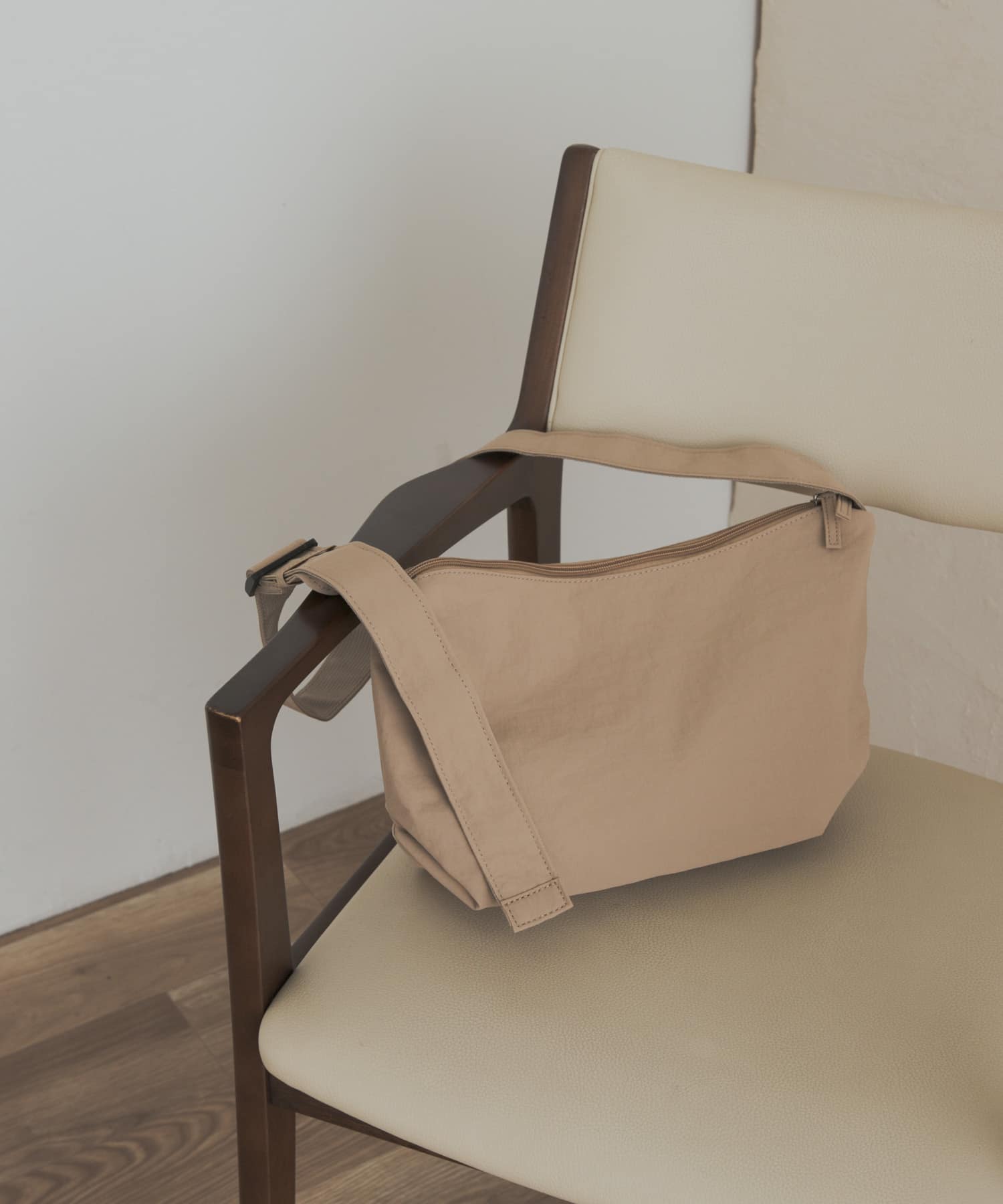 ウォッシャブルミニショルダー BEIGE one