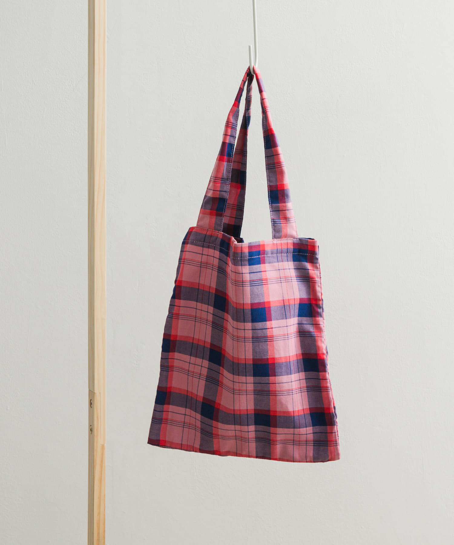 チェック柄トート