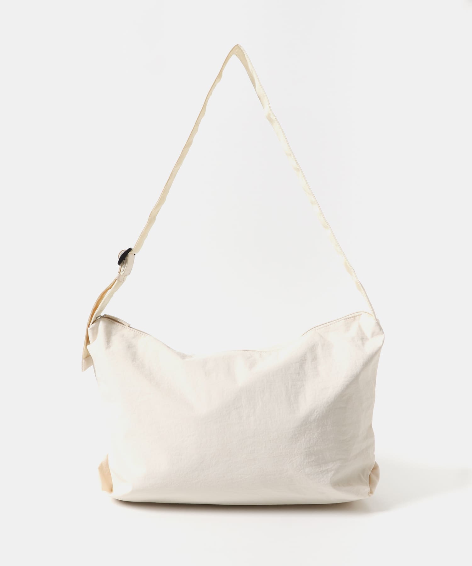 ウォッシャブルショルダーバッグ IVORY one