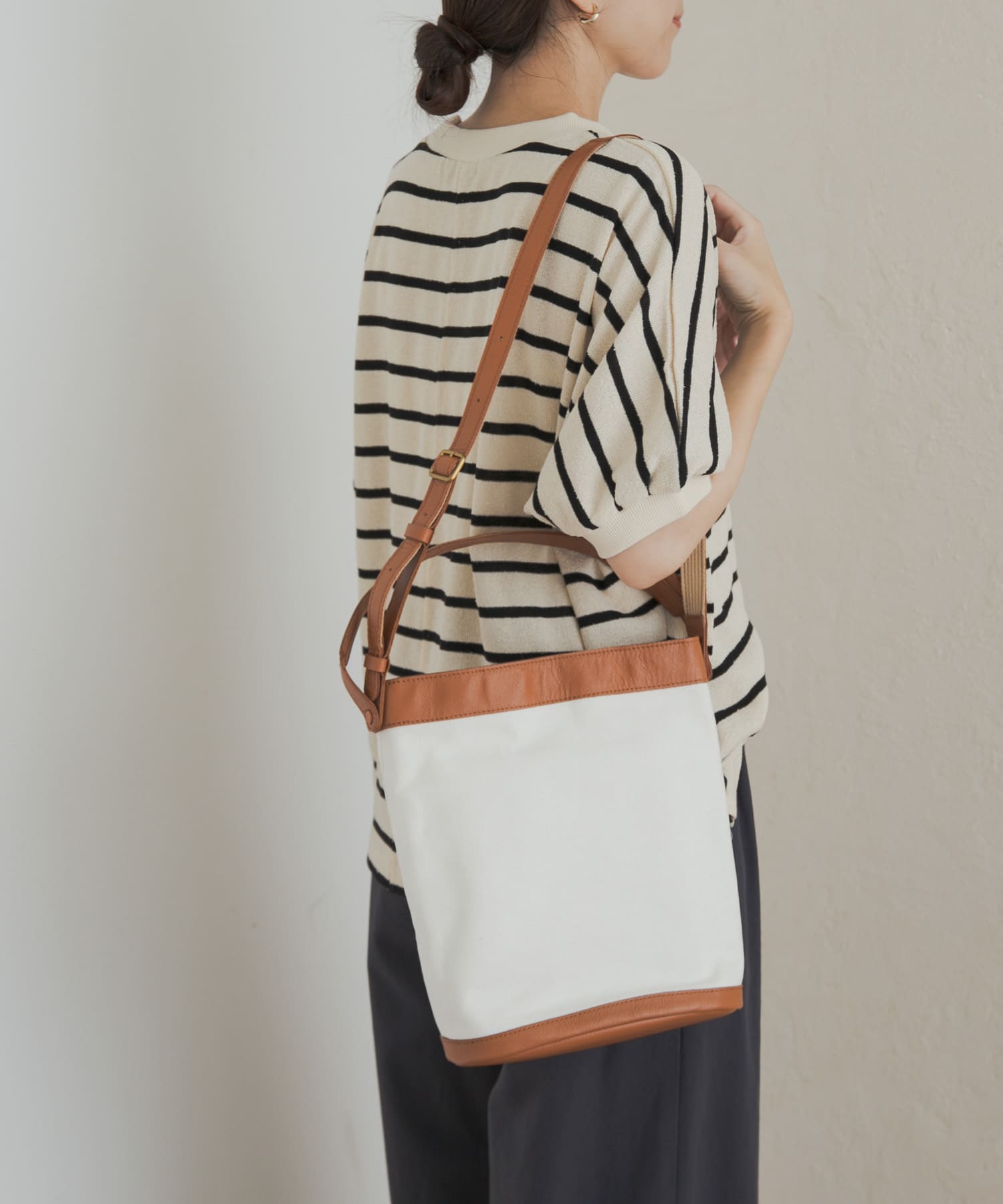 キャンバスコンビレザーバッグ BROWN One