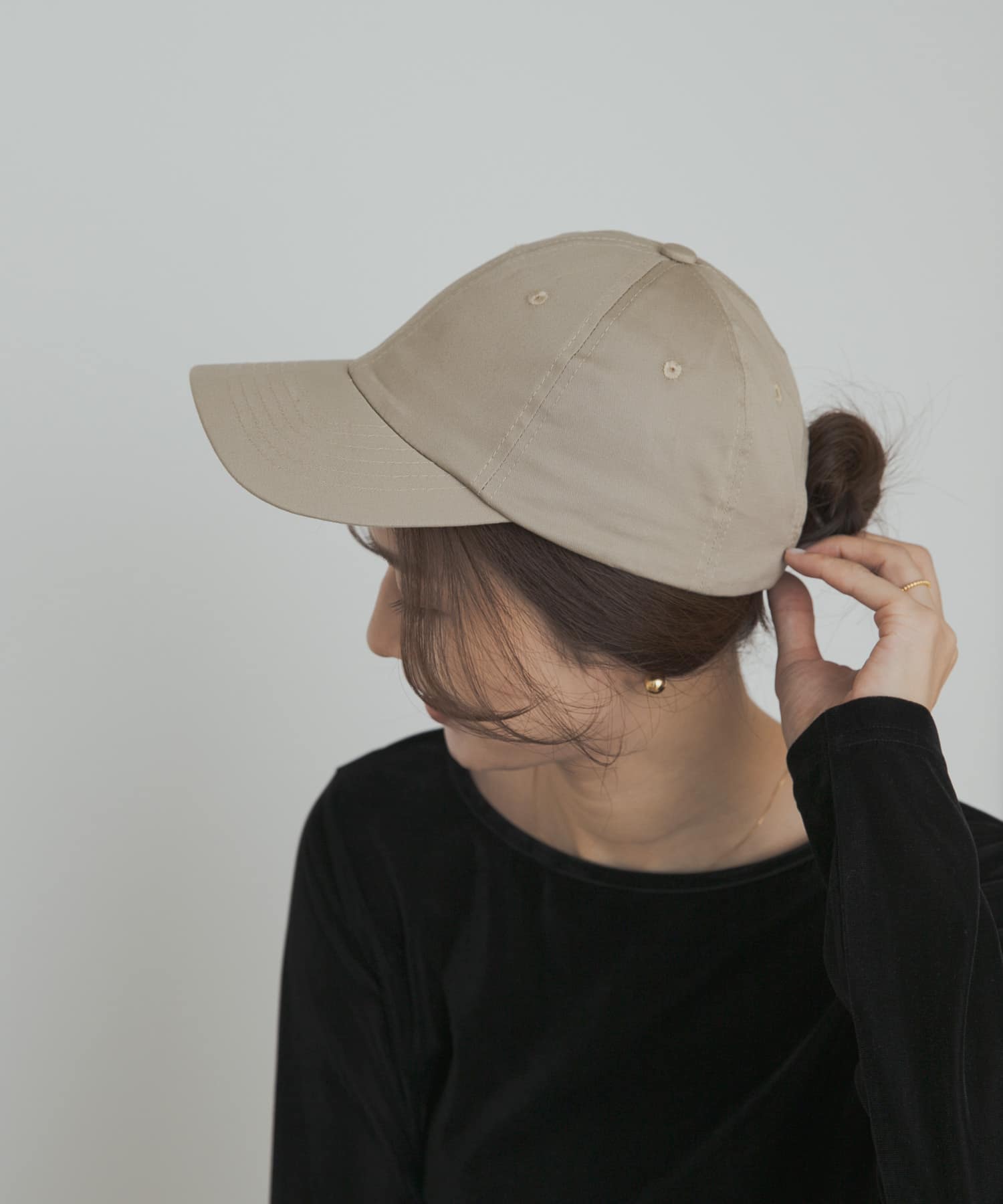 ASH BEIGE
