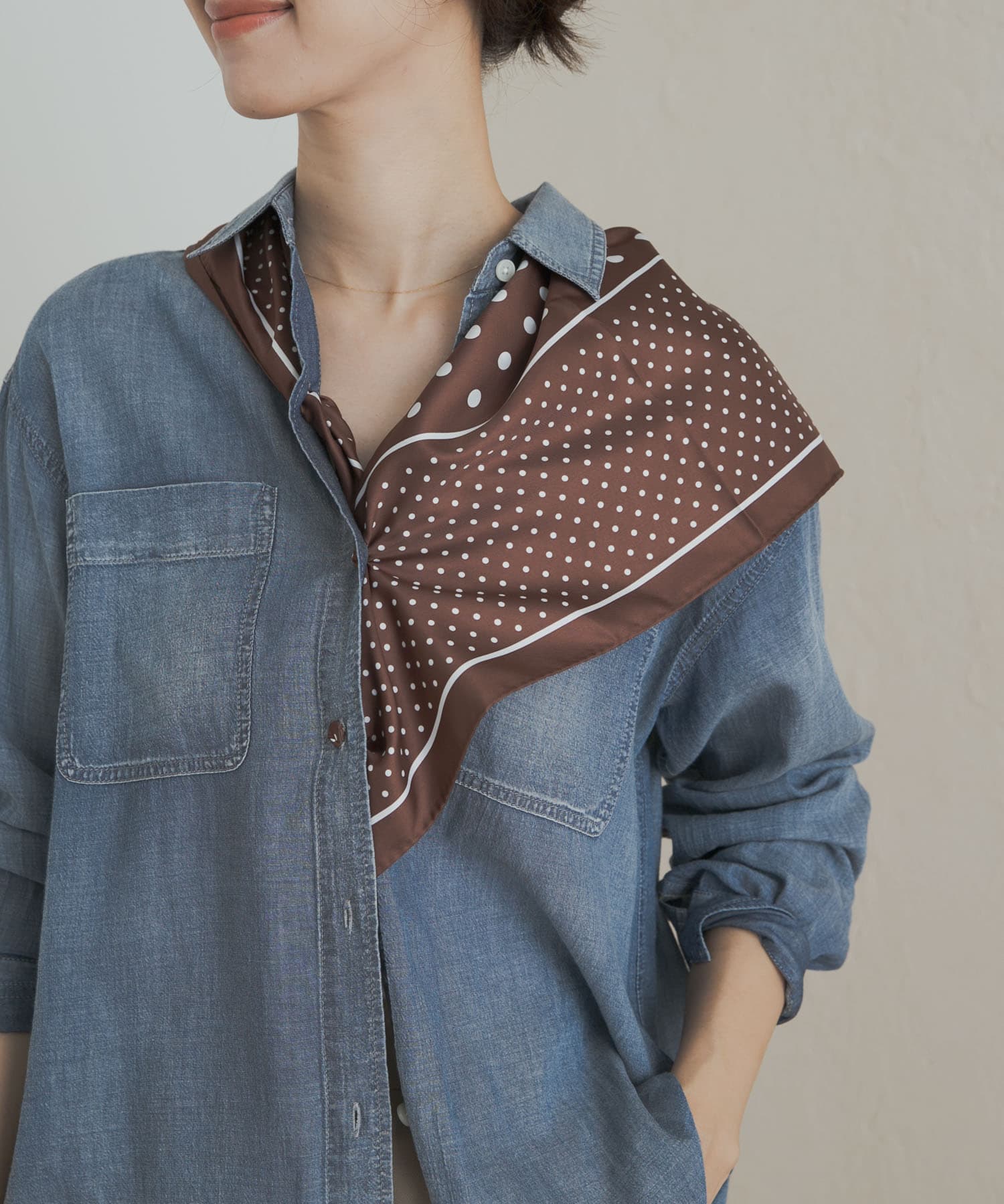 大判ドットスカーフ