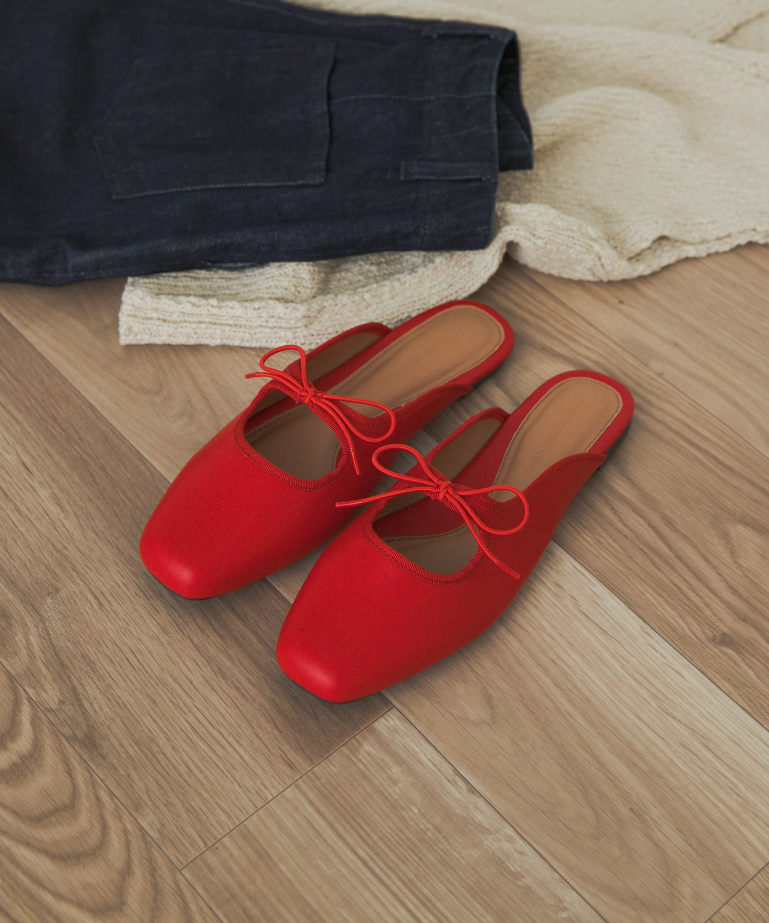 スクエアトゥリボンミュール RED 36