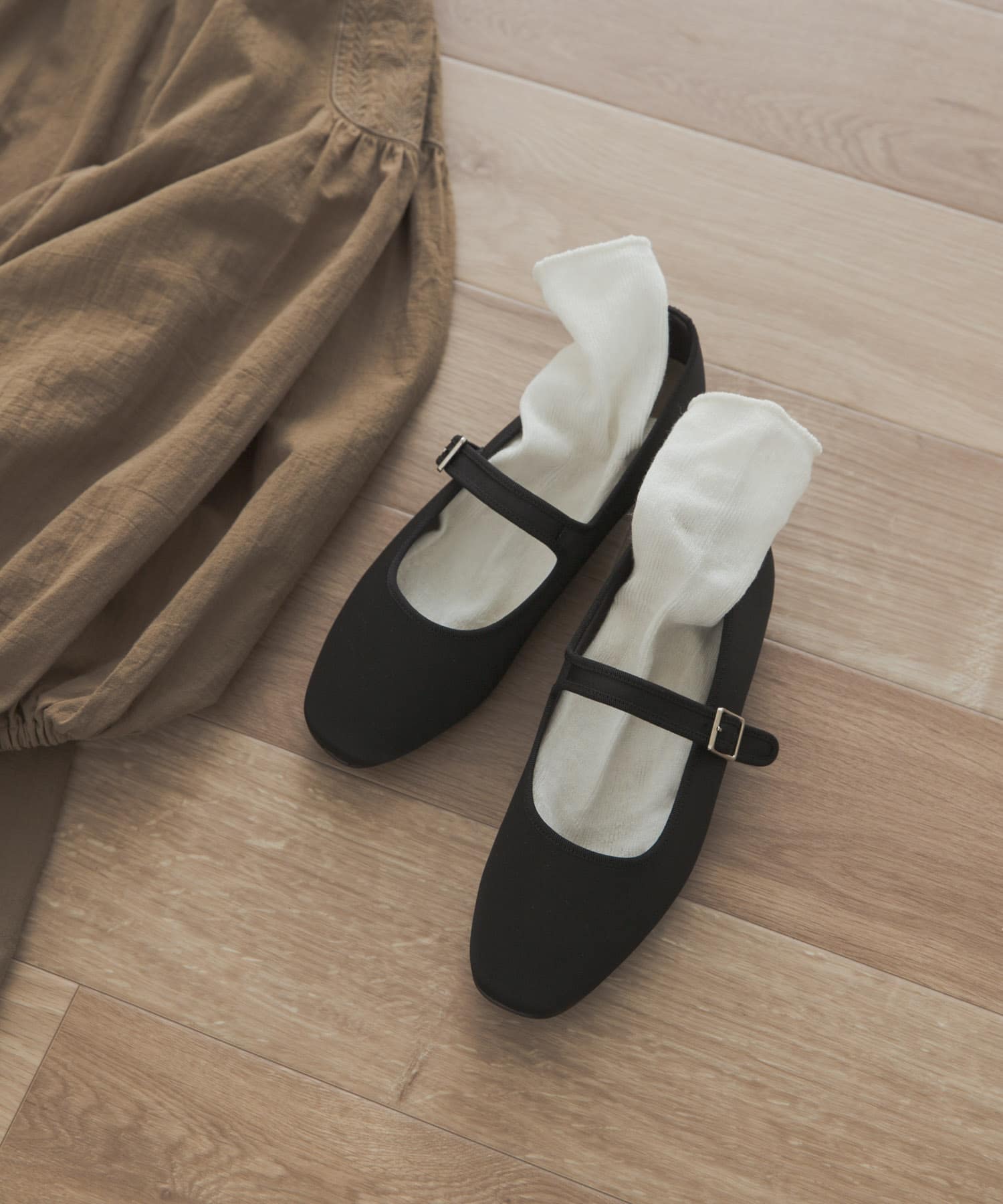 サテンメリージェーン