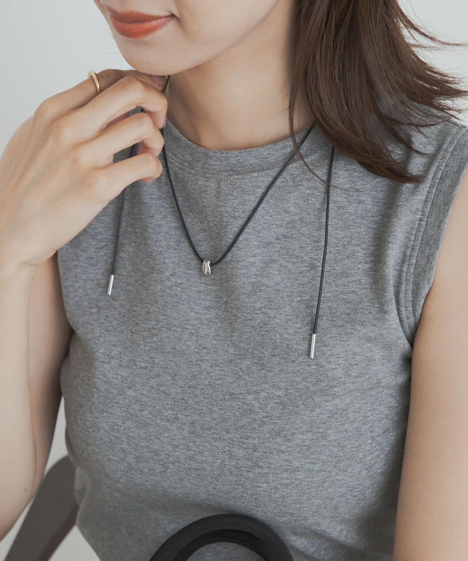 メタルモチーフコードネックレス