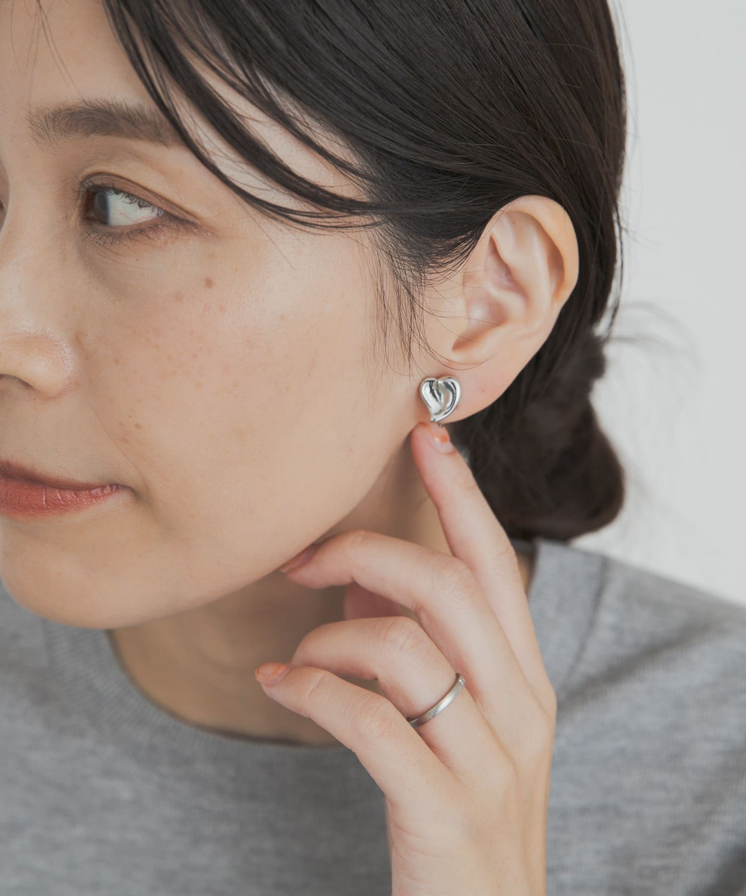 ハートモチーフイヤリング SILVER one