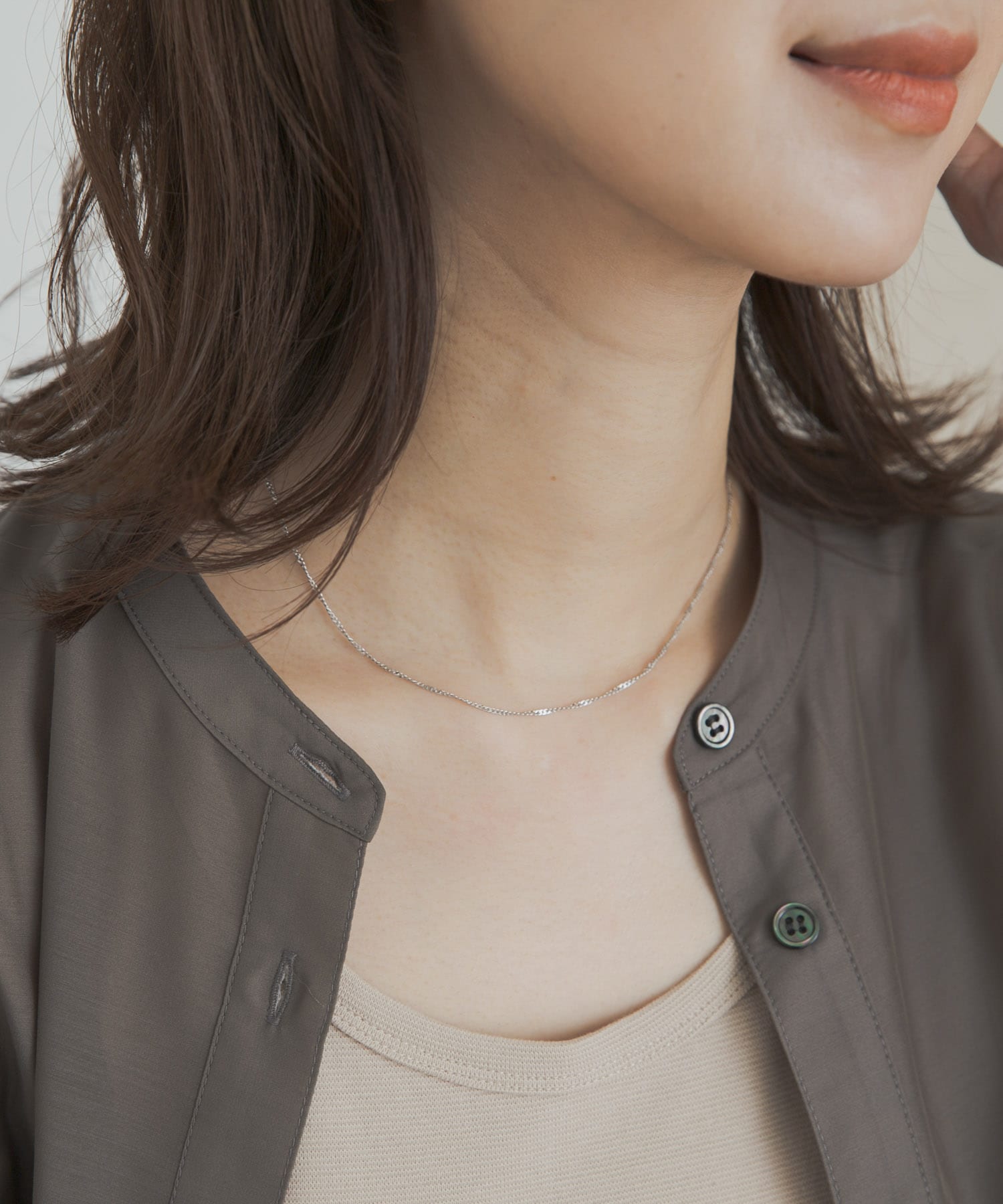 ツイストチェーンショートネックレス