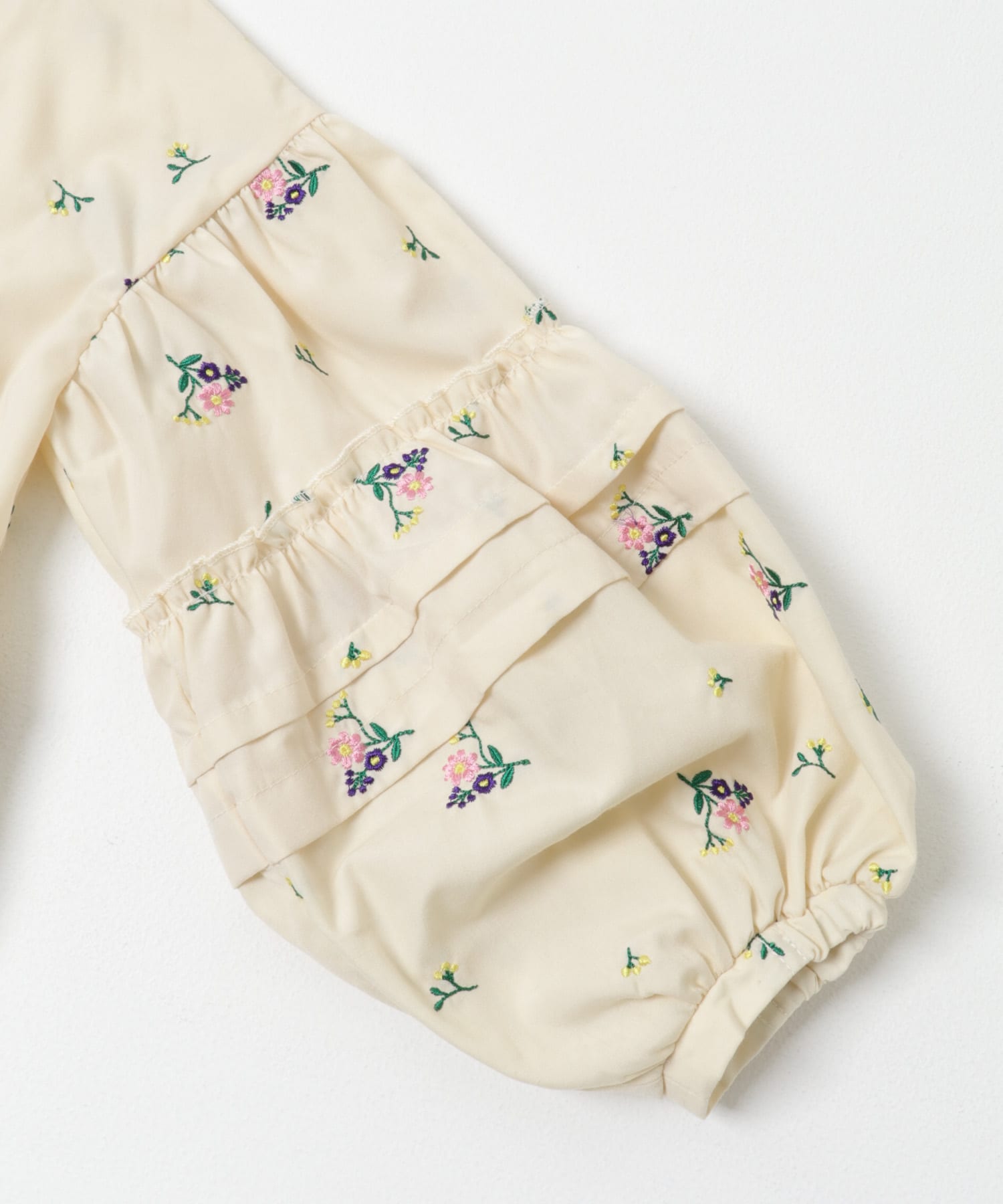 フラワー刺繍袖ボリュームブラウス(KIDS) IVORY 105