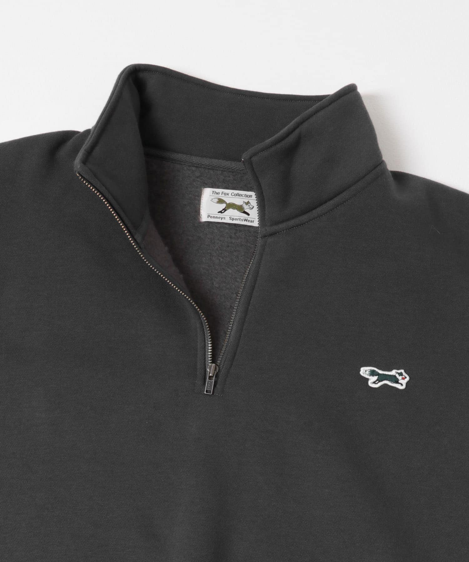 『XLサイズ/WEB限定』『別注』PENNEYS×DOORS　THE FOX ハーフジップスウェット CHARCOAL M