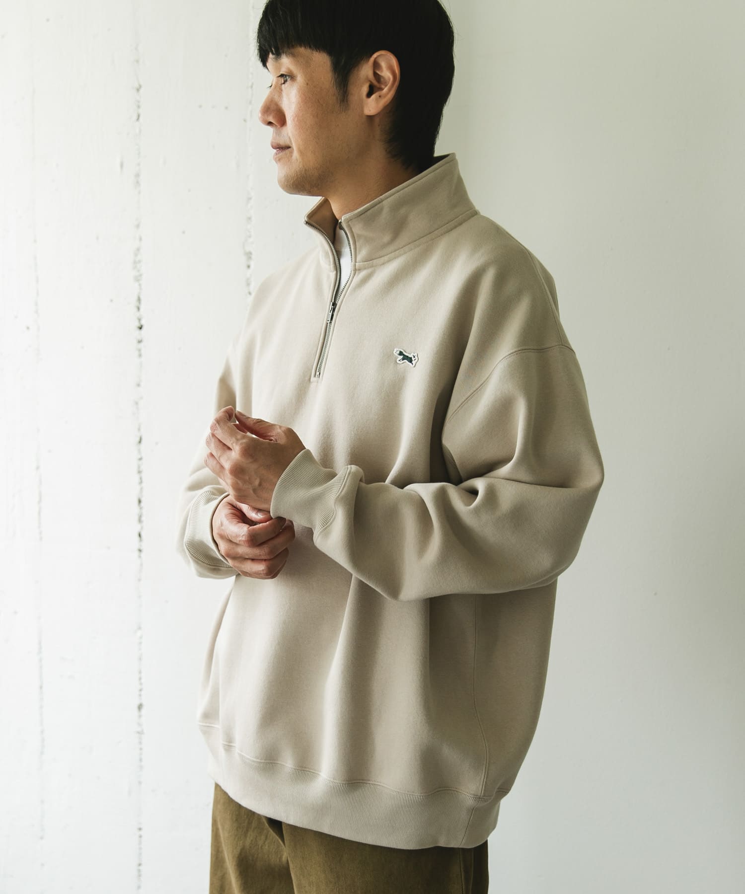 BEIGE