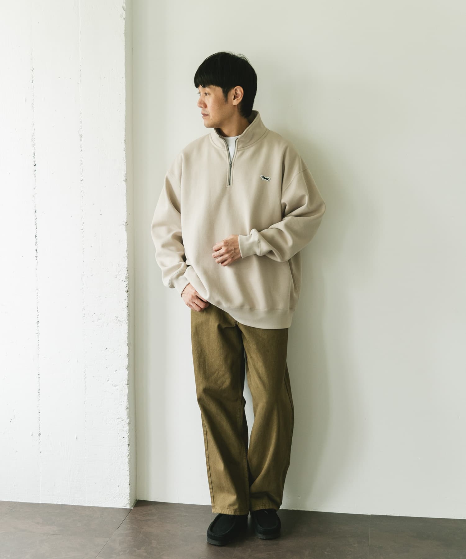 BEIGE