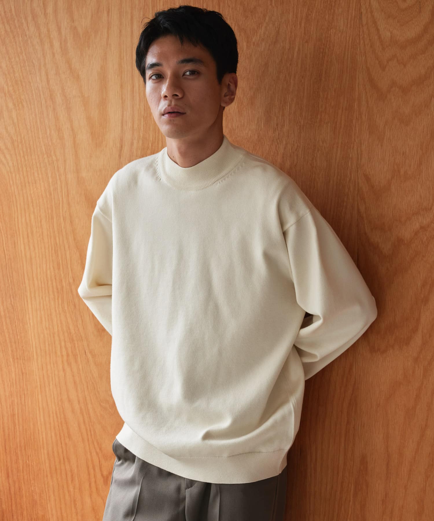 仁村紗和さん着用』『UR TECH 200日ニット』 モックネック(M OFF