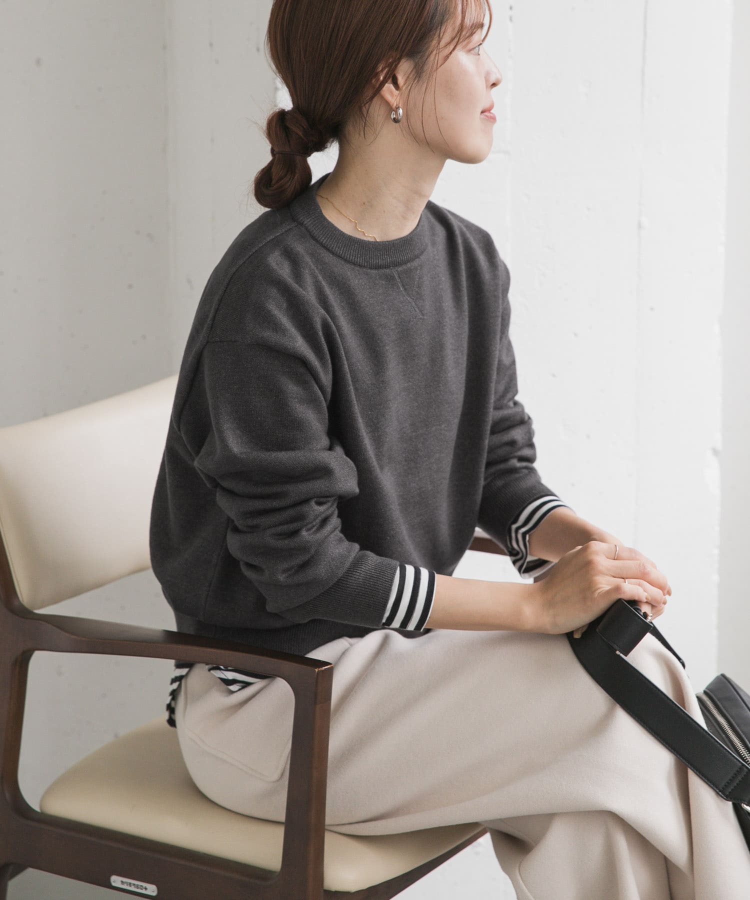 仁村紗和さん着用』『UR TECH 200日ニット』スウェットライクプル
