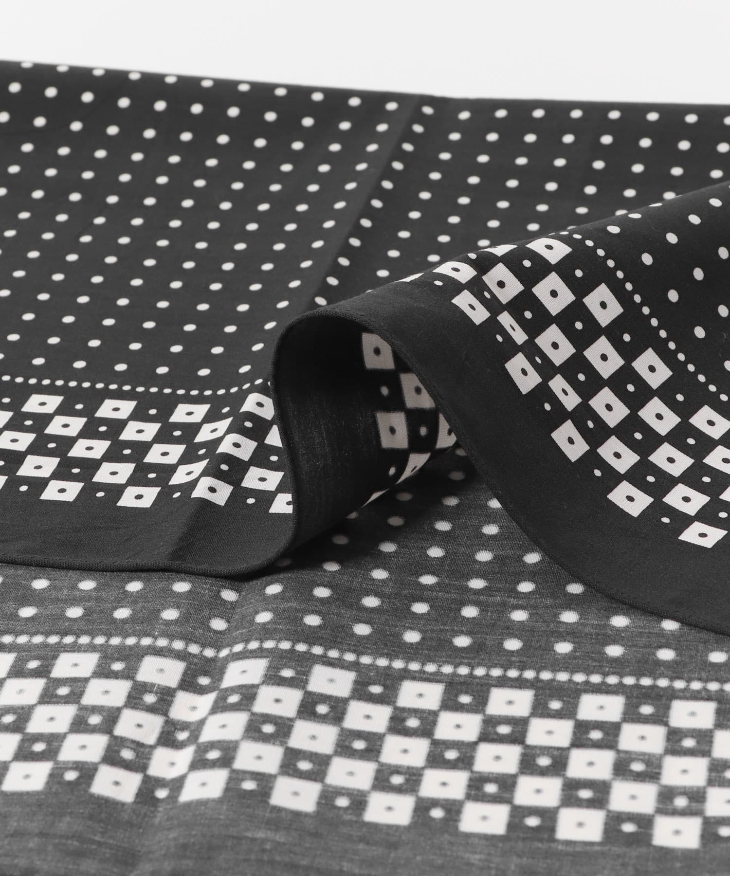 LIFE STYLE TAILOR　コットンシルクドット柄ネッカチーフ BLACK -