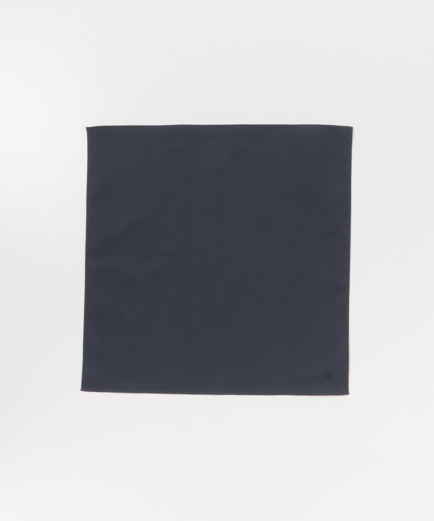 LIFE STYLE TAILOR　ブロードソリッドハンカチ NAVY -