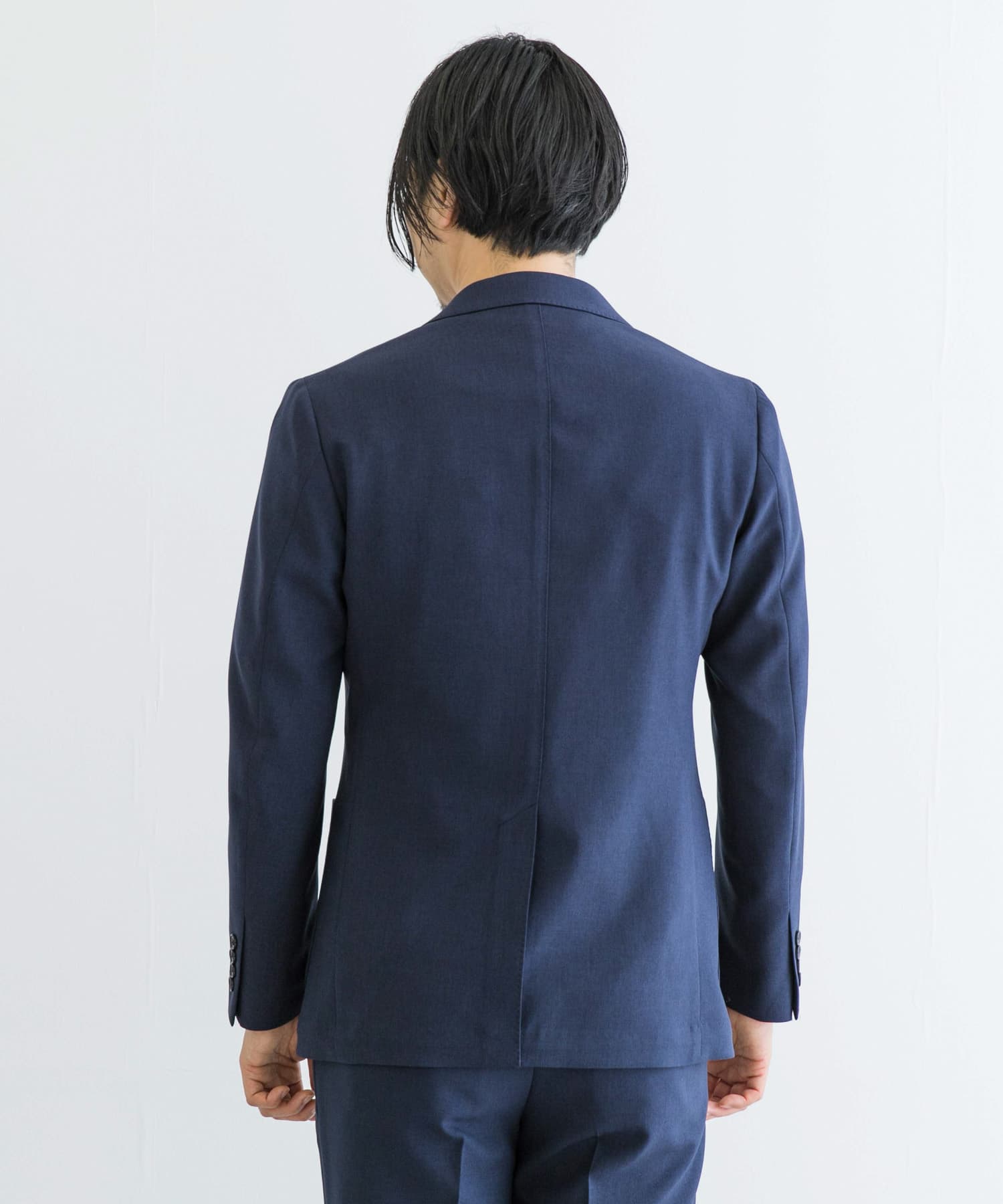 身長：181cm サイズ：48