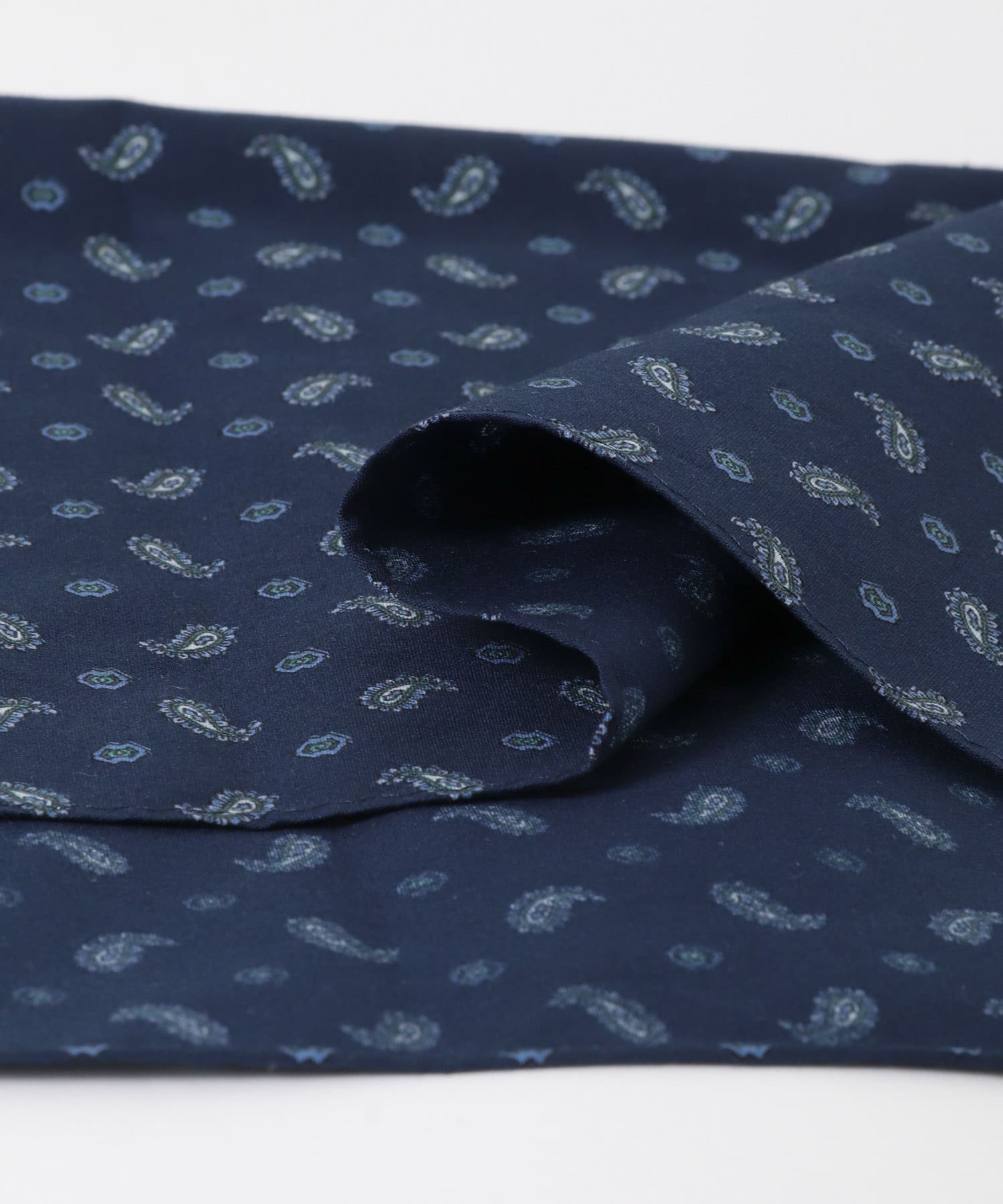 LIFE STYLE TAILOR　ペイズリー柄コットンハンカチ NAVY -