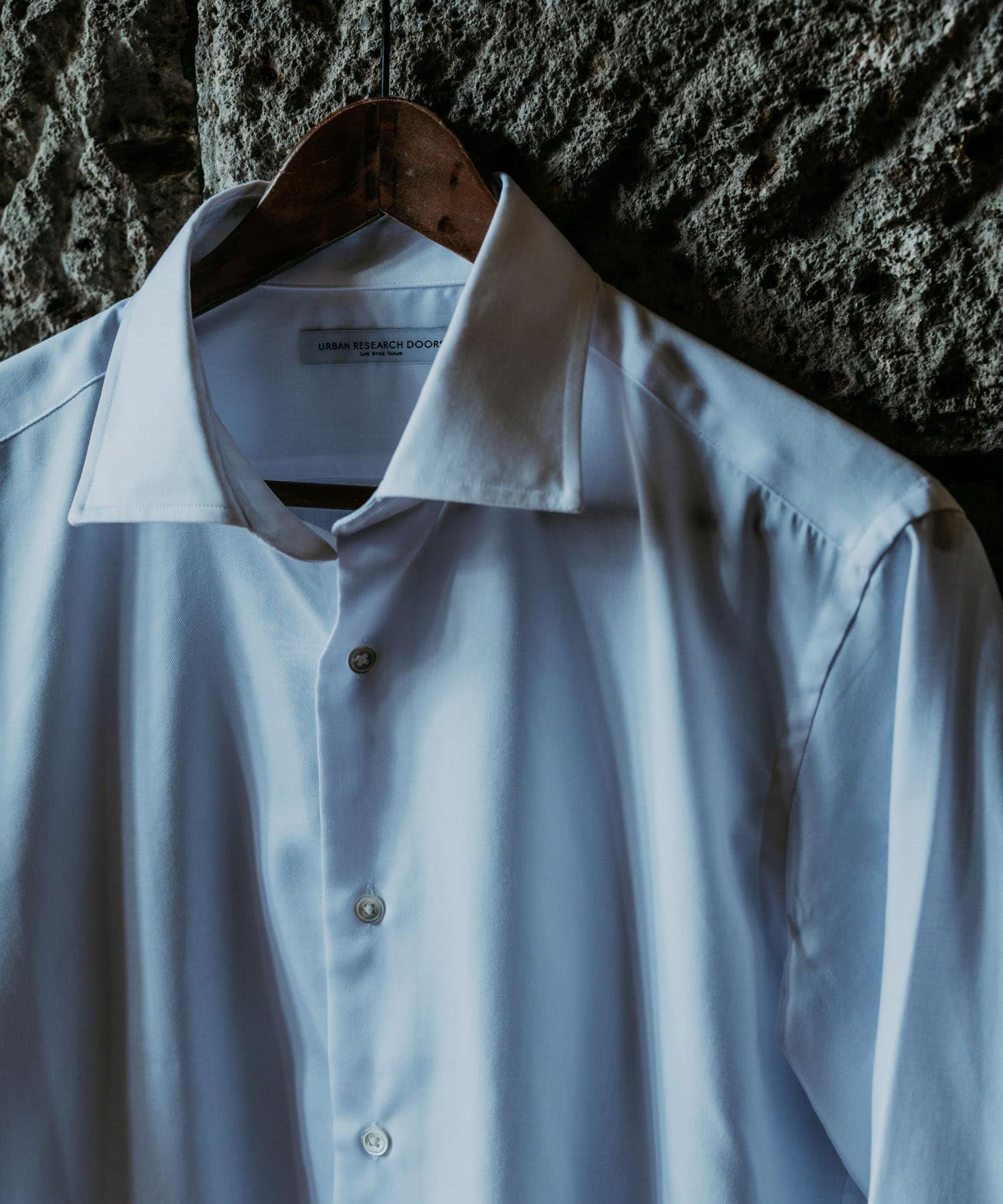 『イージーケア』LIFE STYLE TAILOR　セミワイドツイル無地シャツ