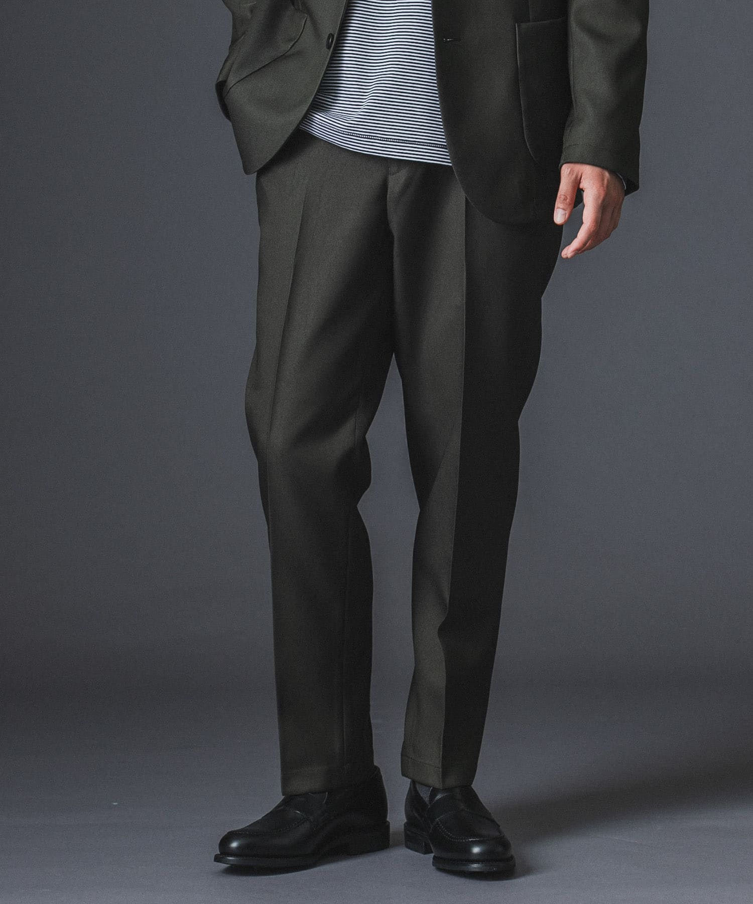 KHAKI