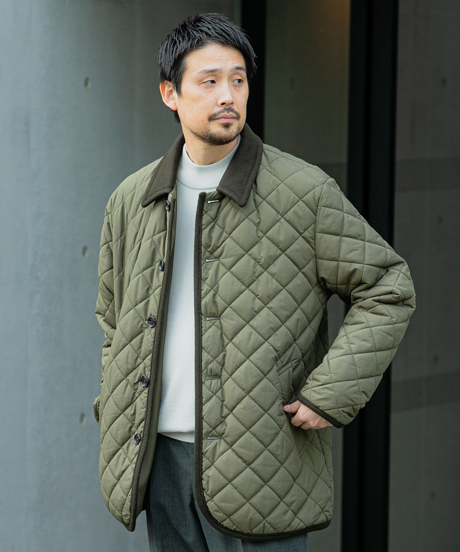 KHAKI
