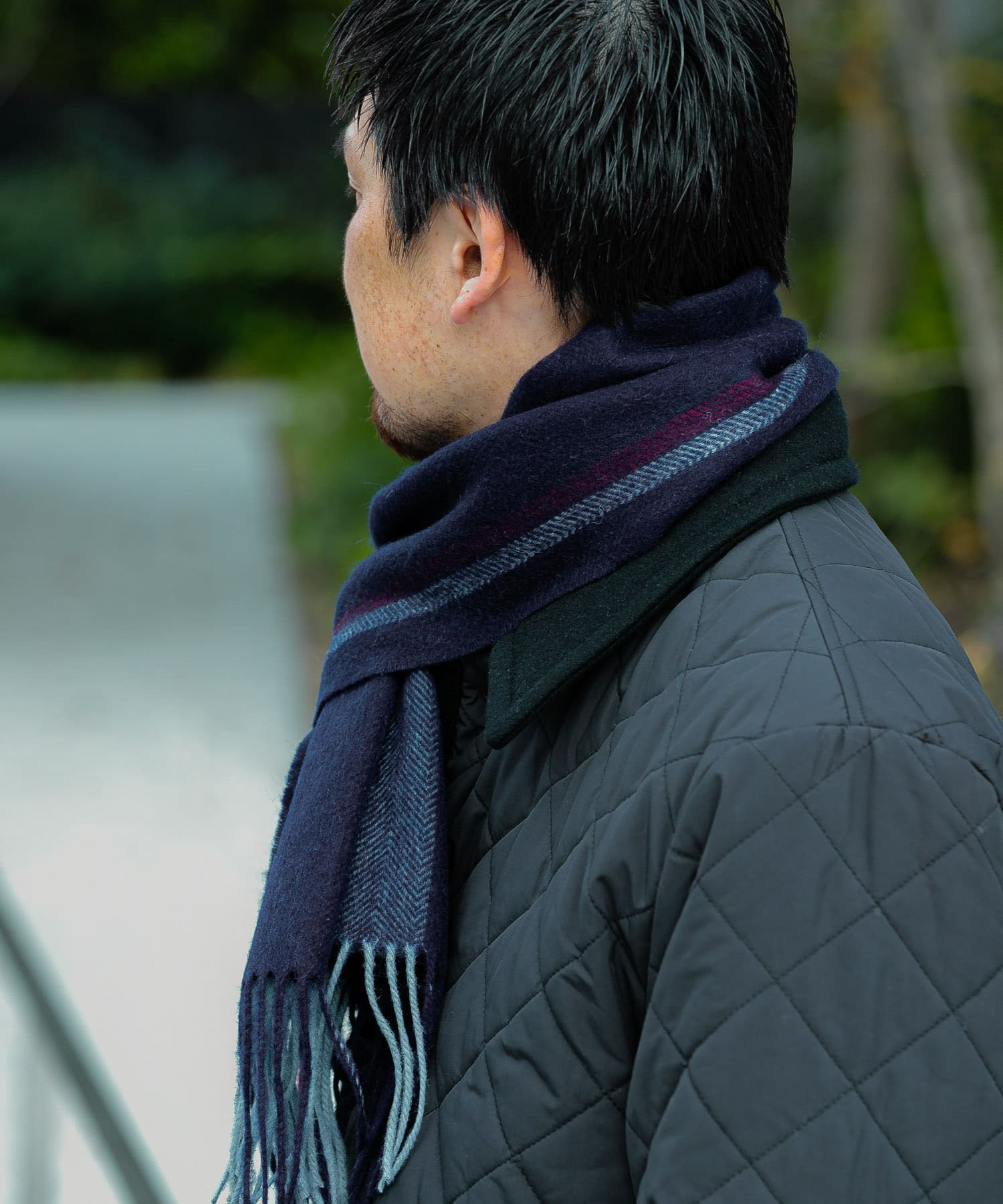 LIFE STYLE TAILOR　サイドラインウールマフラー NAVY -