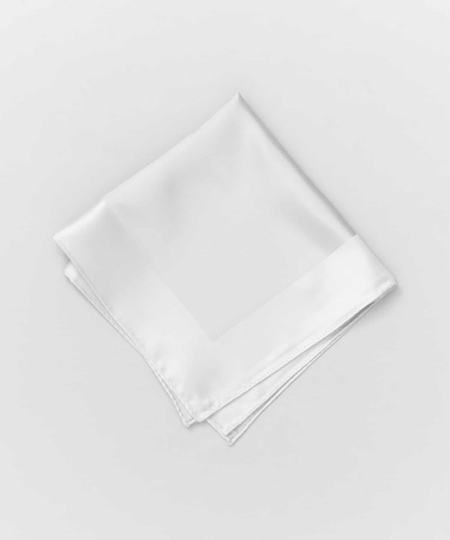 LIFE STYLE TAILOR　シルクプレーンチーフ SILVER FREE