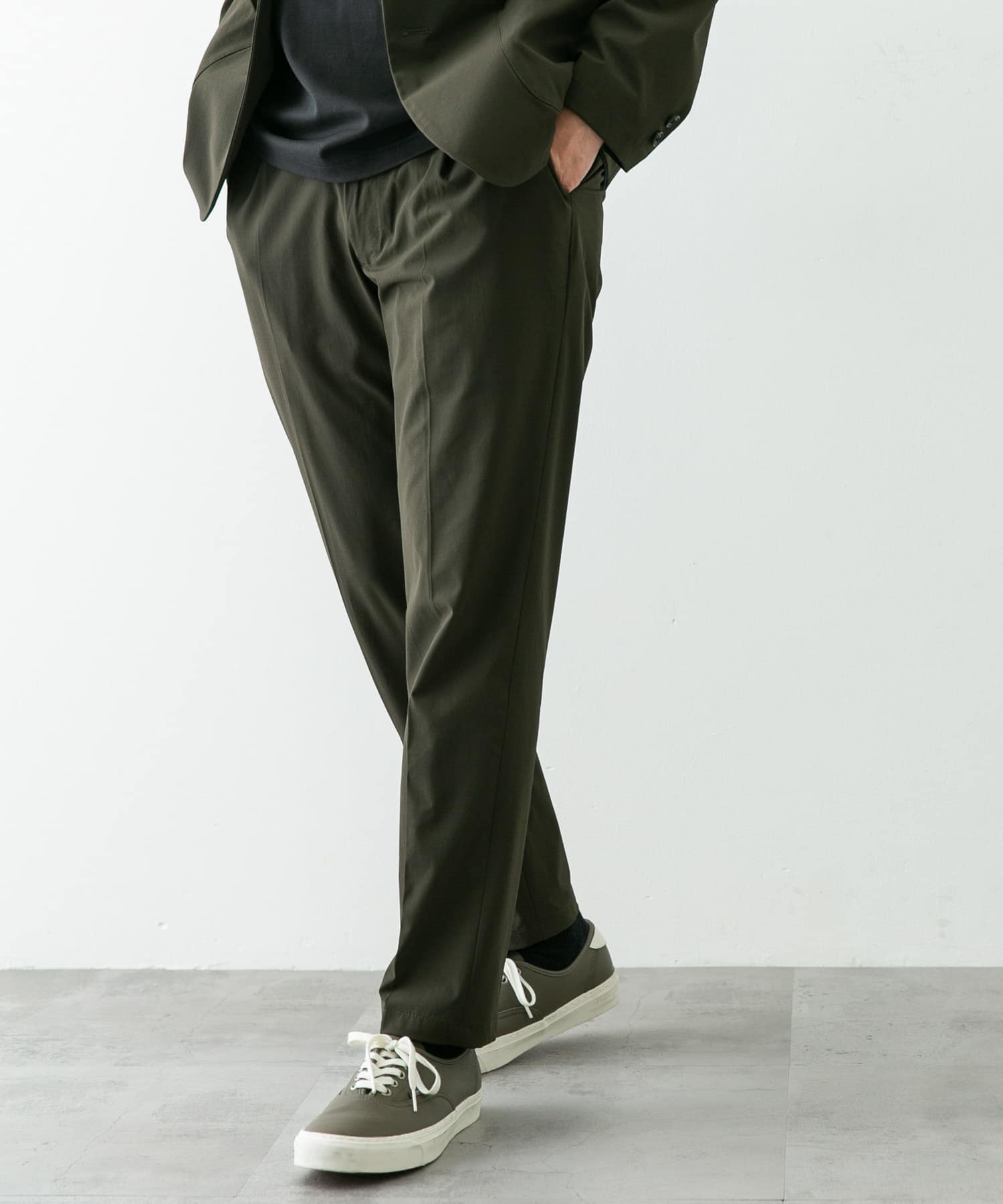 『イージーケア』LIFE STYLE TAILOR　リップストップナイロンストレッチパンツ