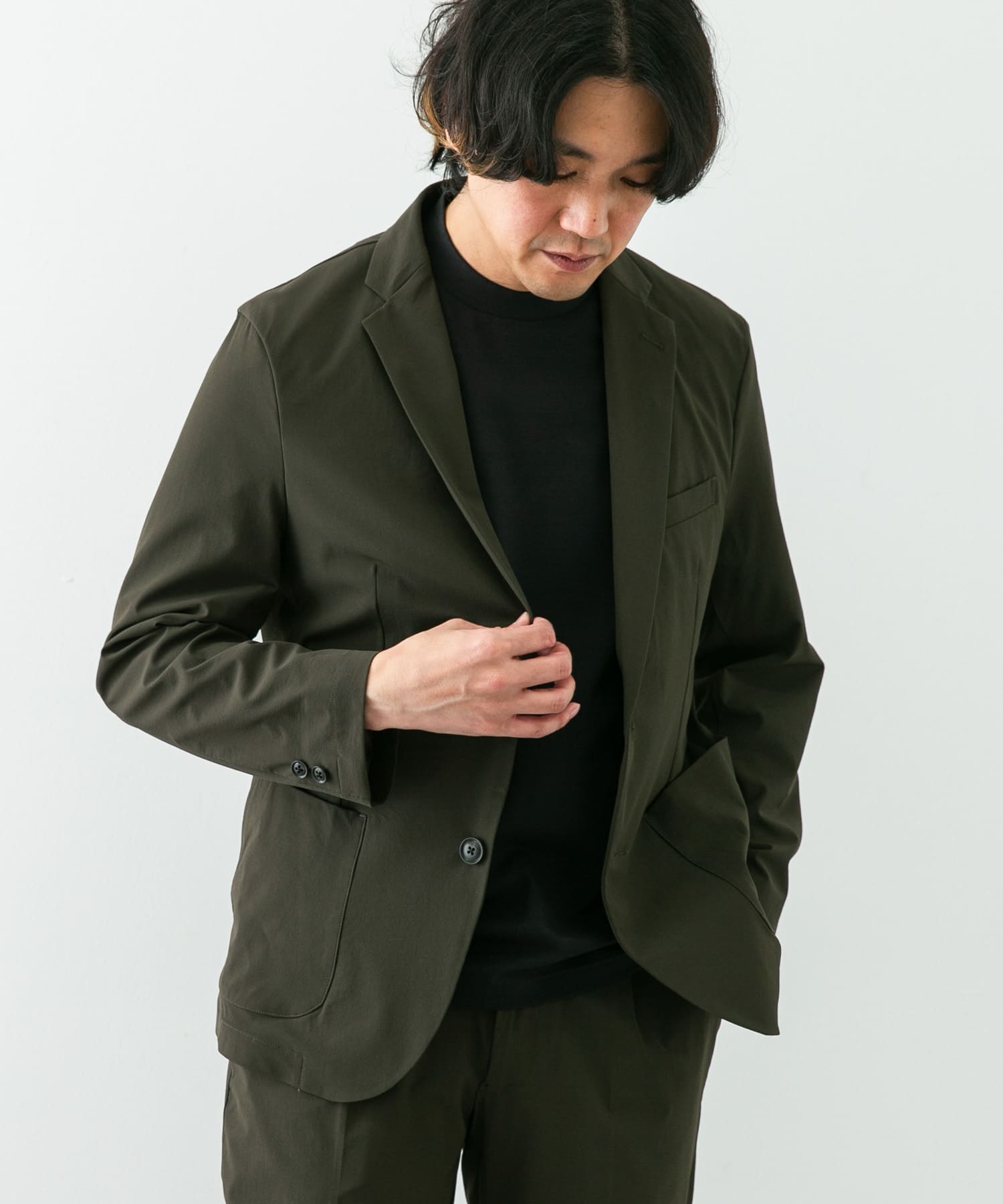 KHAKI