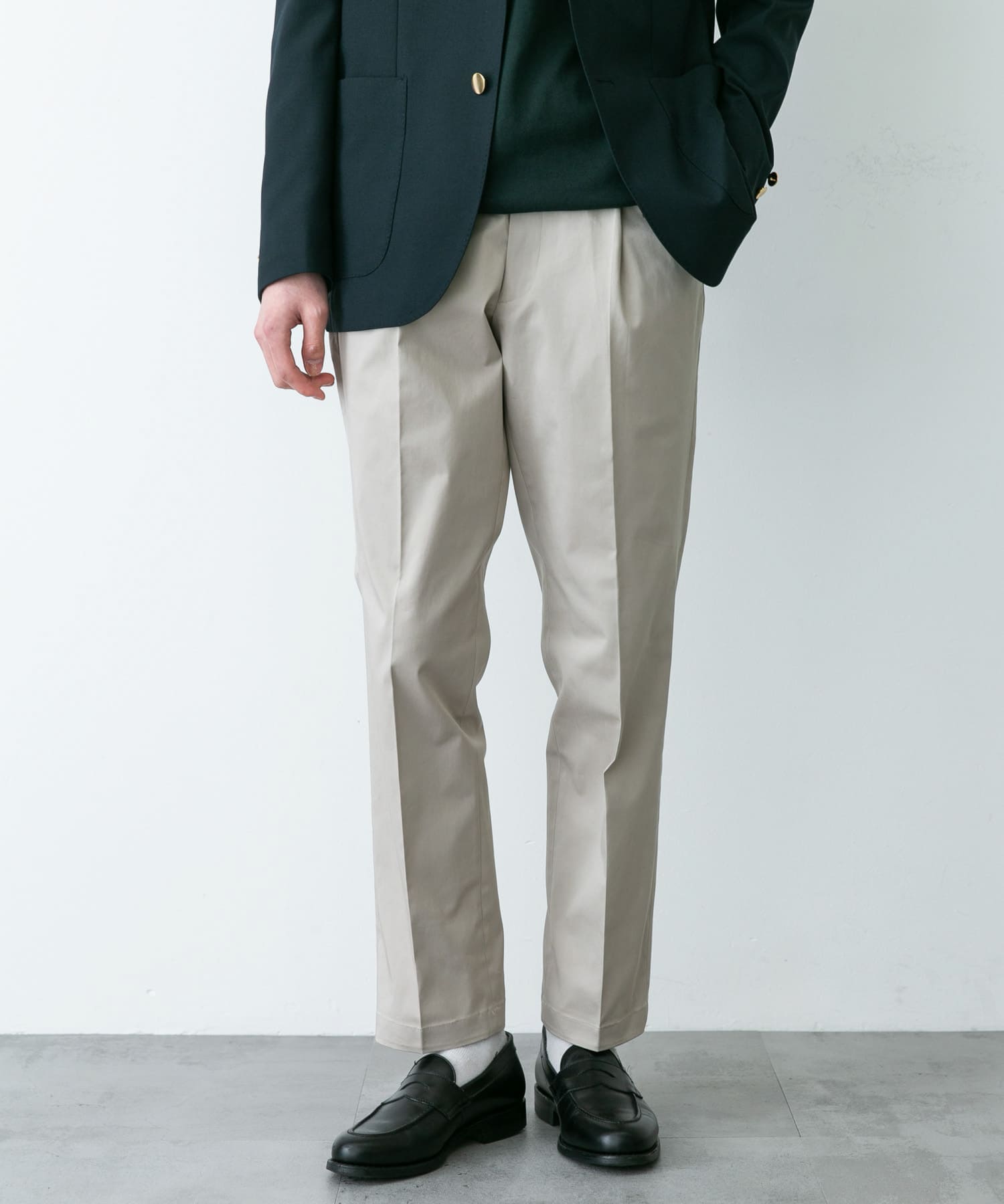 身長：180cm サイズ：48