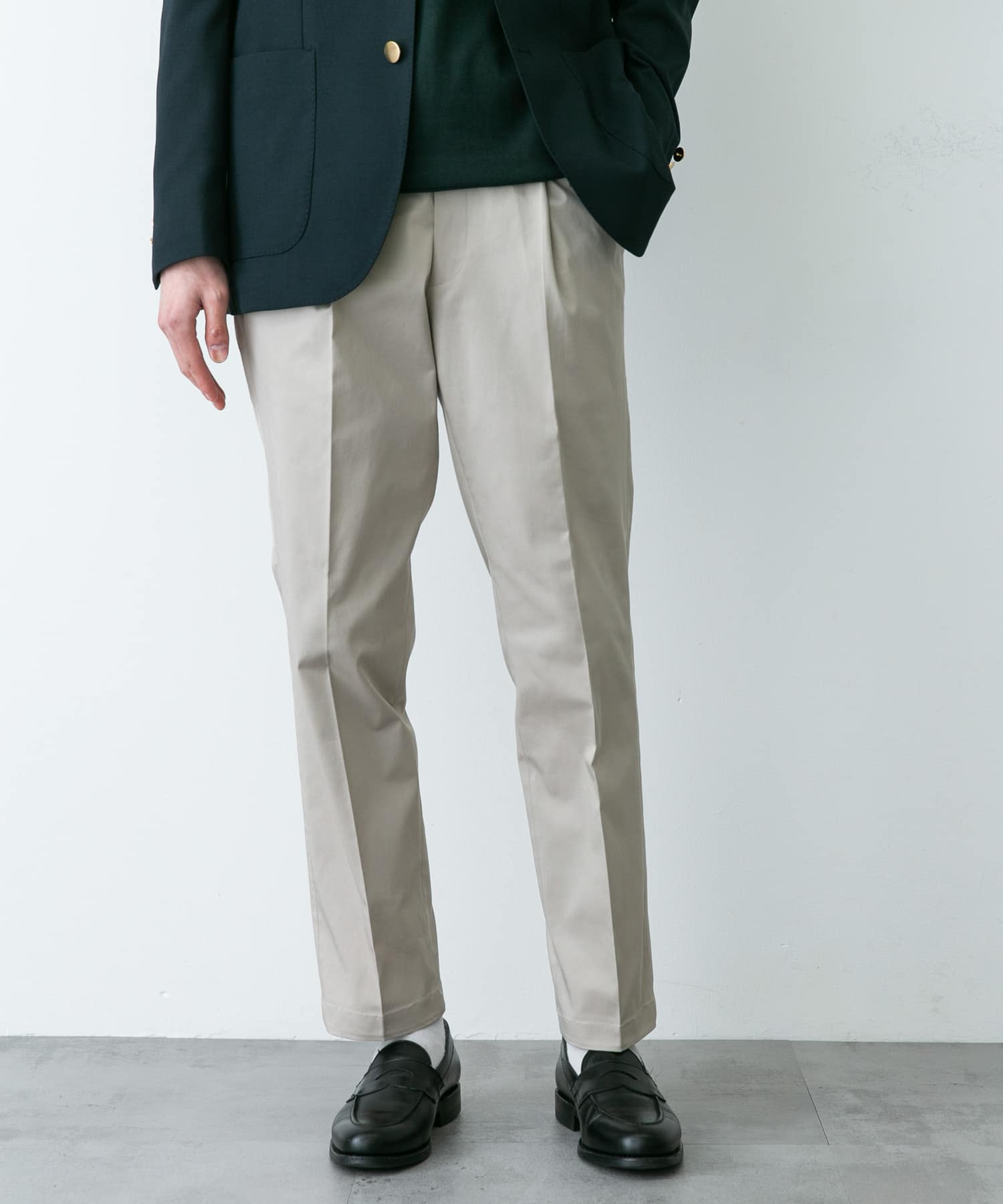 身長：180cm サイズ：48