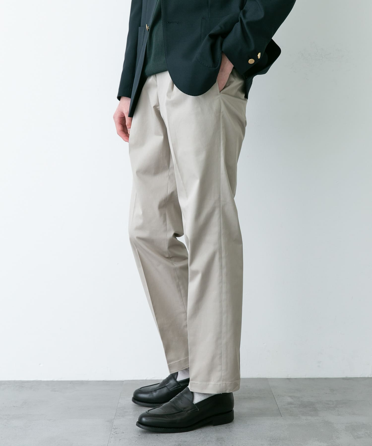 身長：180cm サイズ：48