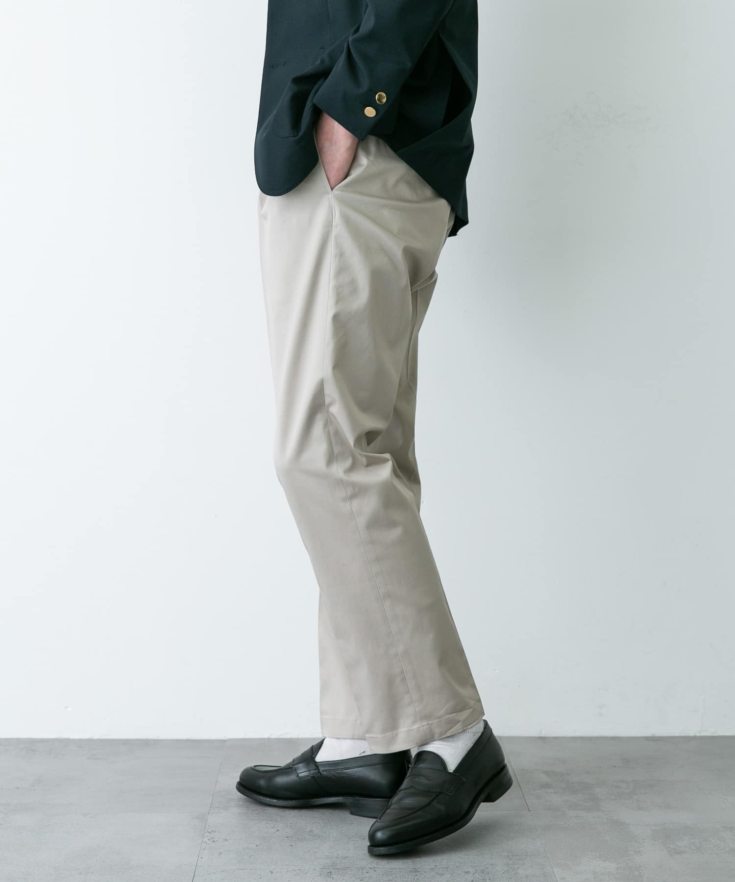 身長：180cm サイズ：48