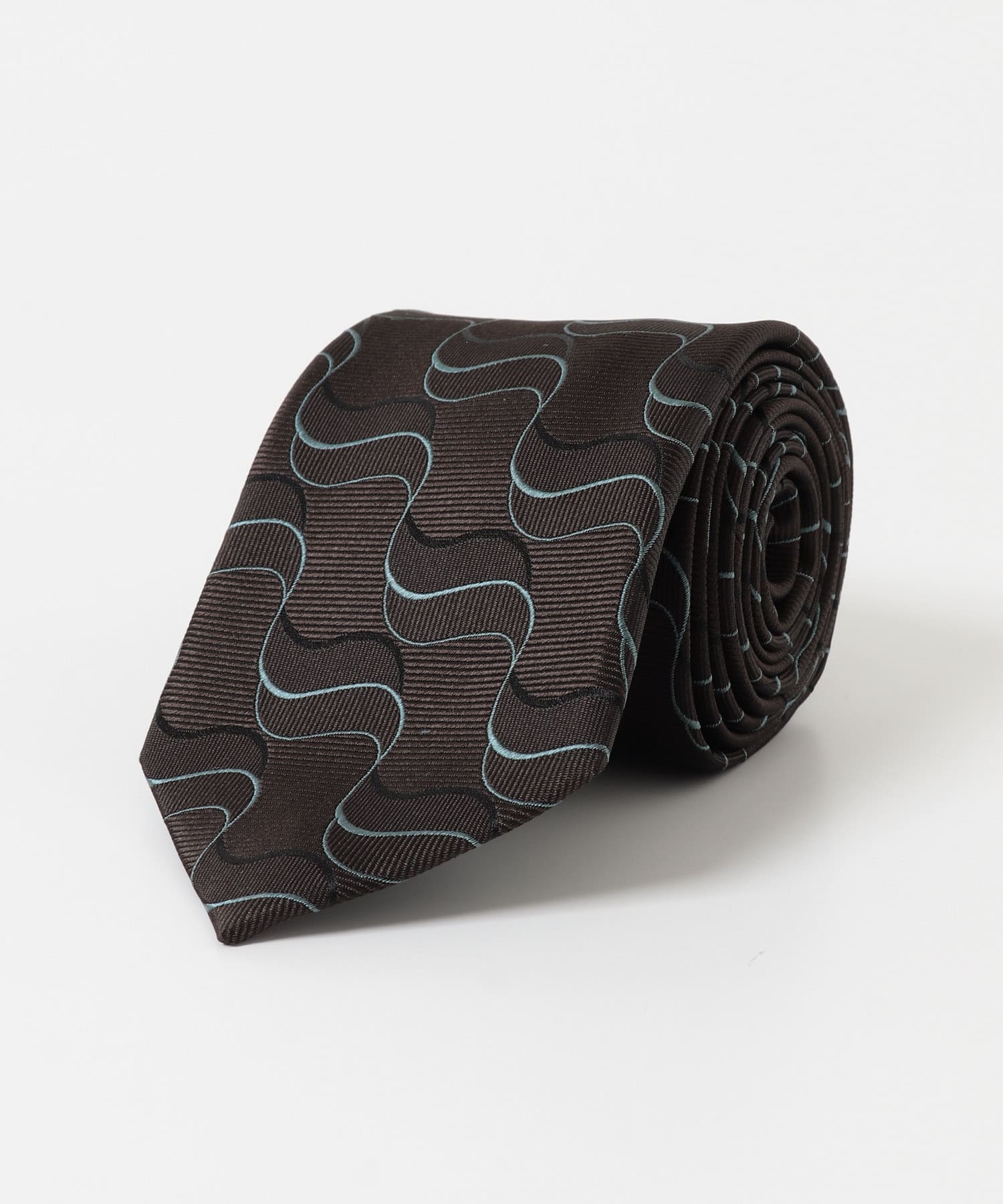 LIFE STYLE TAILOR　Holiday & Brown タイ2