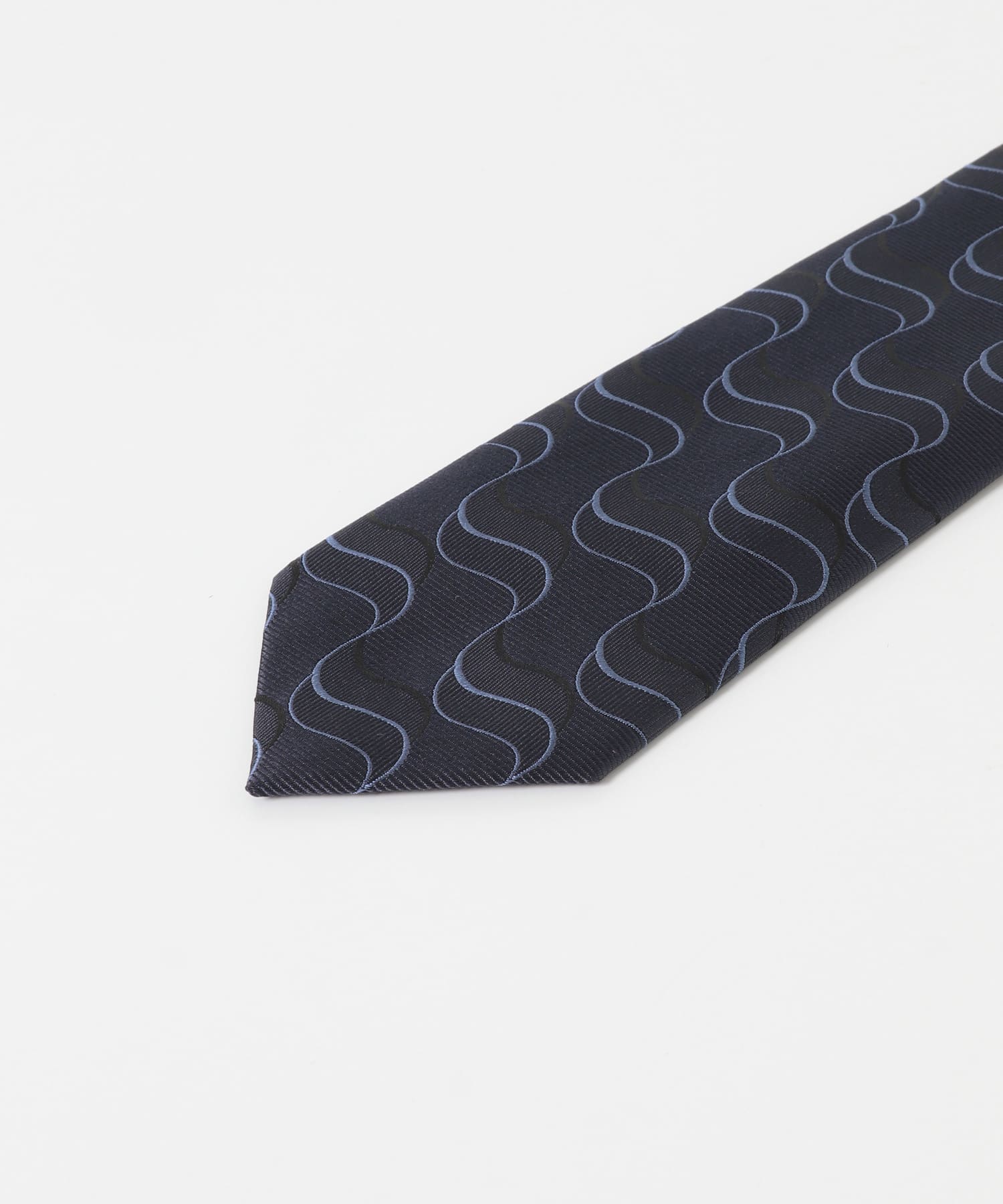 LIFE STYLE TAILOR　Holiday & Brown タイ2 01NAVY -