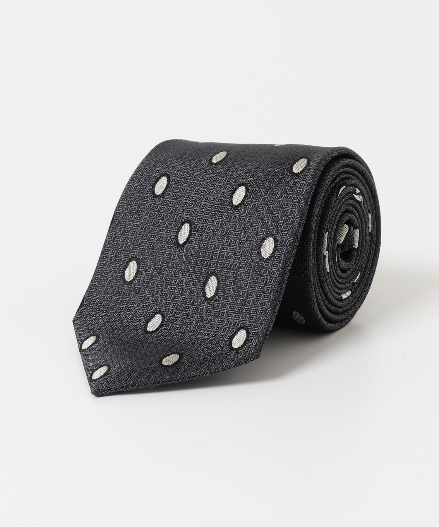 LIFE STYLE TAILOR　Holiday & Brown タイ3