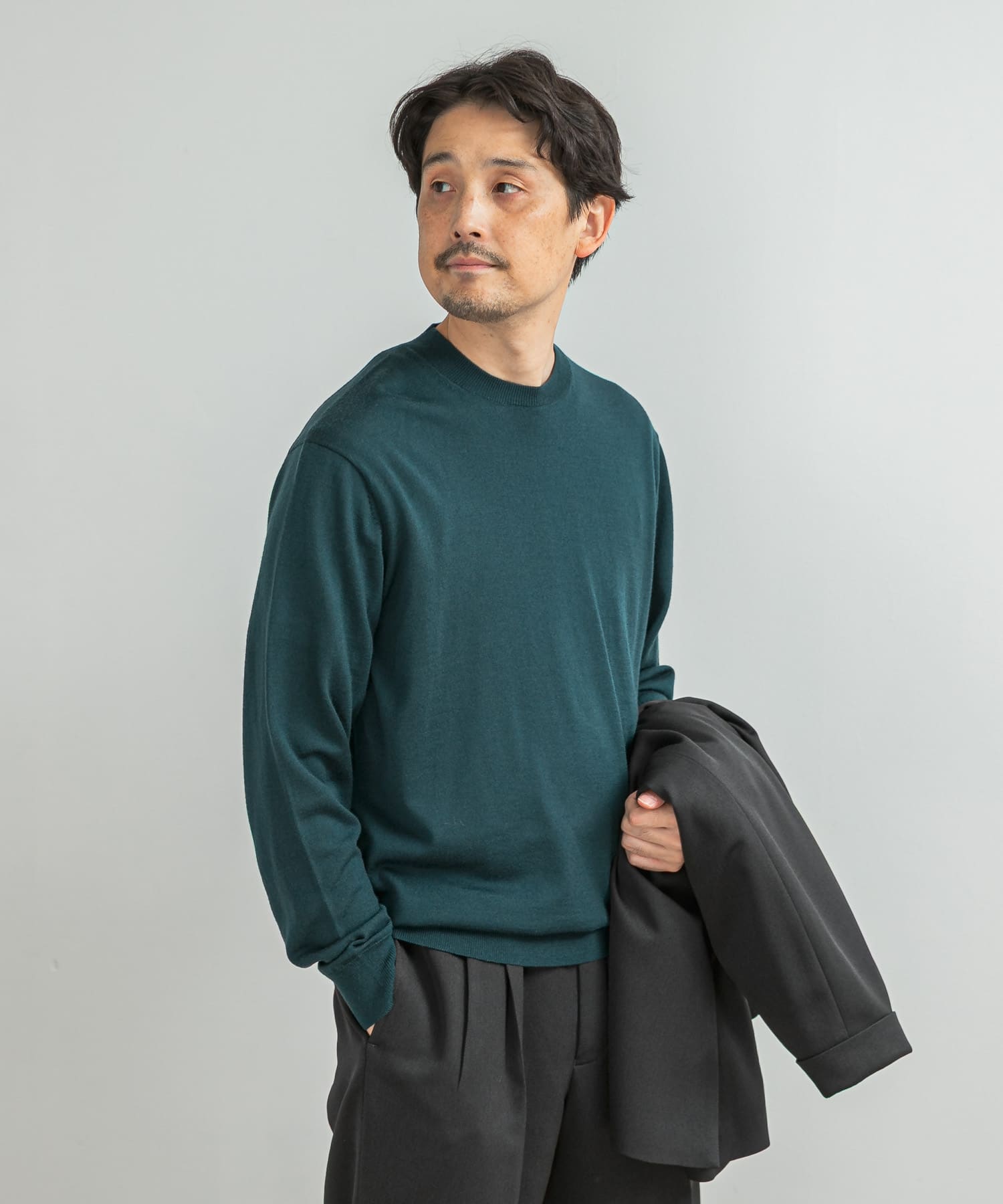 GREEN