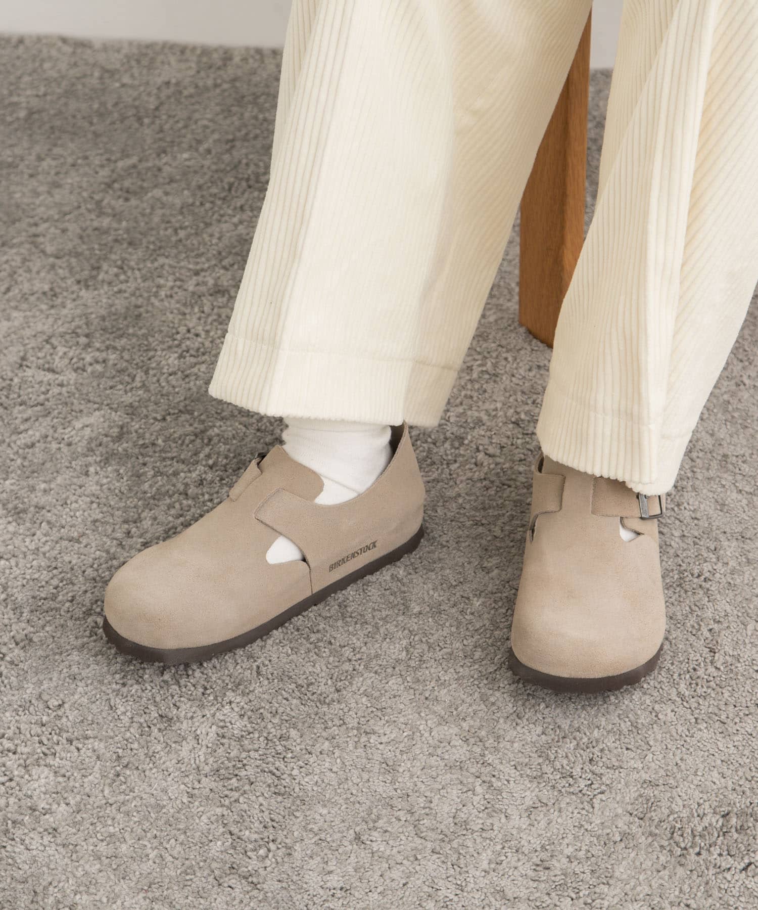 Taupe