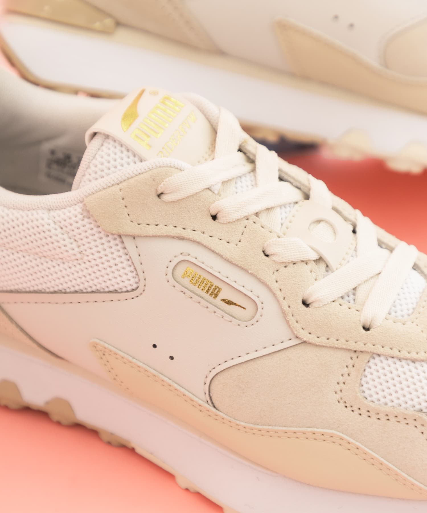 『22.5サイズ/WEB限定』PUMA　ExclusiveライダーFVWクリーン アルペンスノー 23