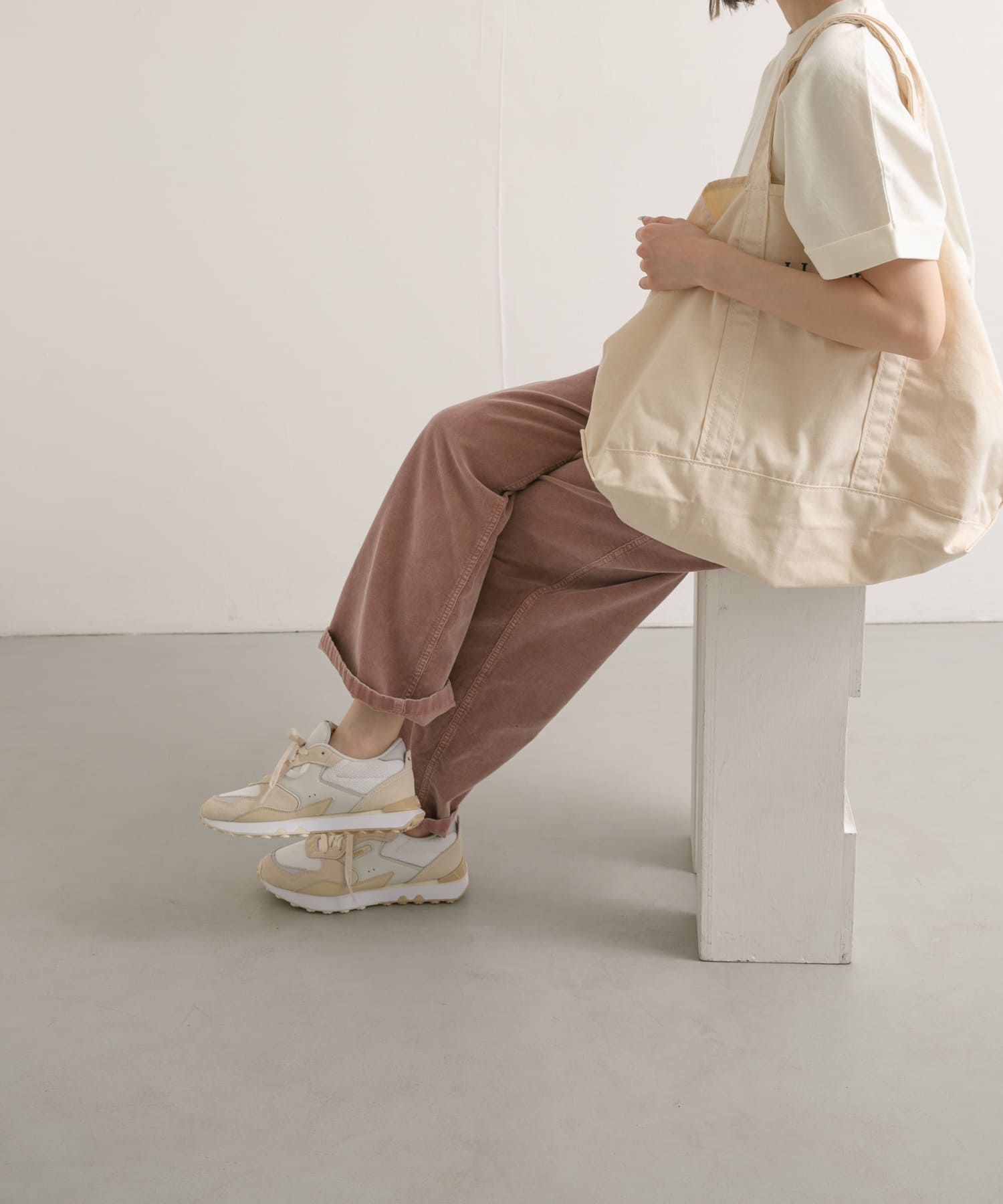 『22.5サイズ/WEB限定』PUMA　ExclusiveライダーFVWクリーン アルペンスノー 24