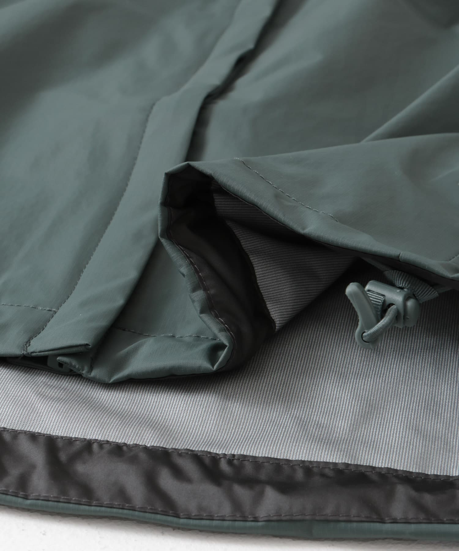 patagonia　Ws Torrentshell Rain Jacket NUVG S