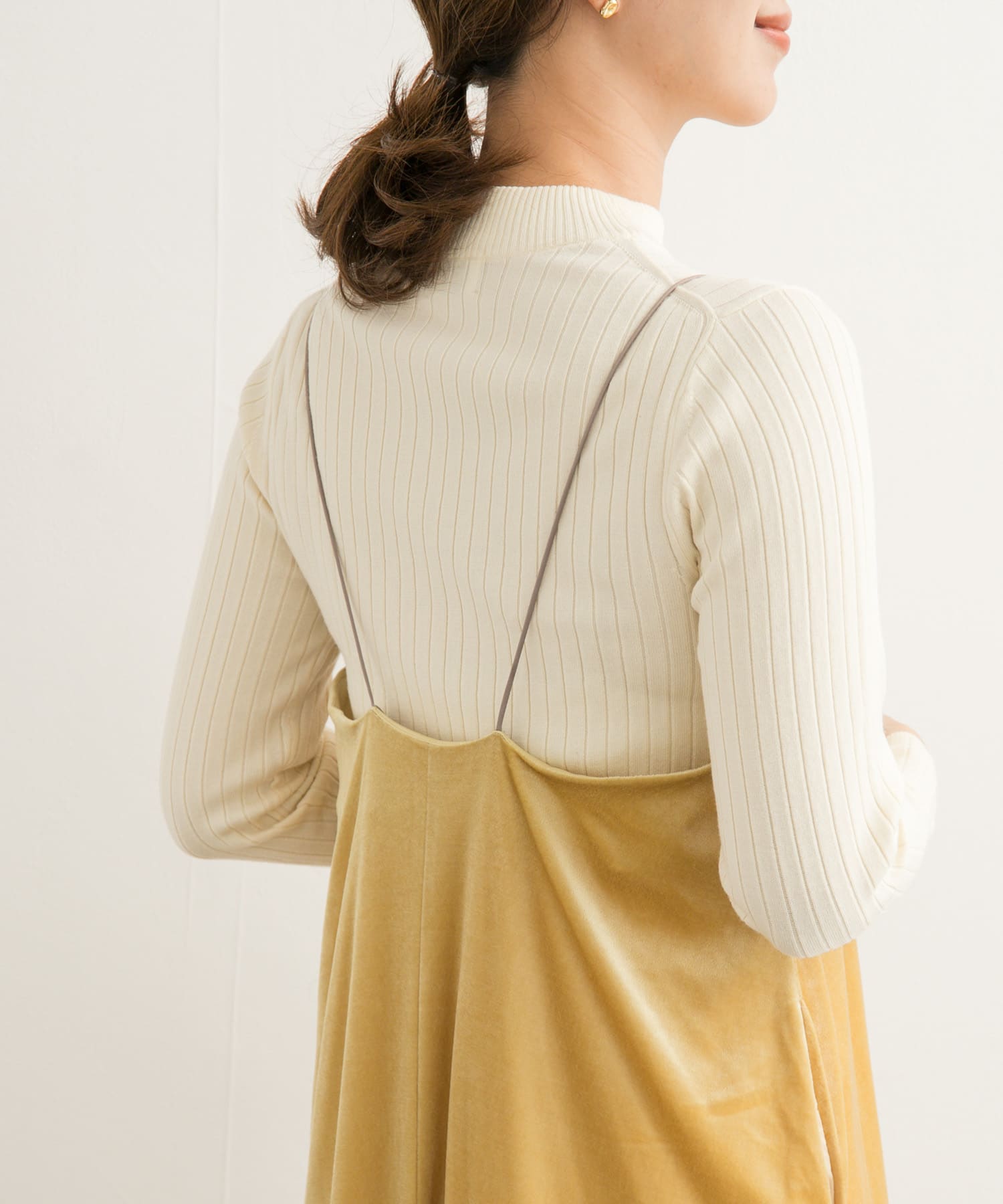 DK.YELLOW