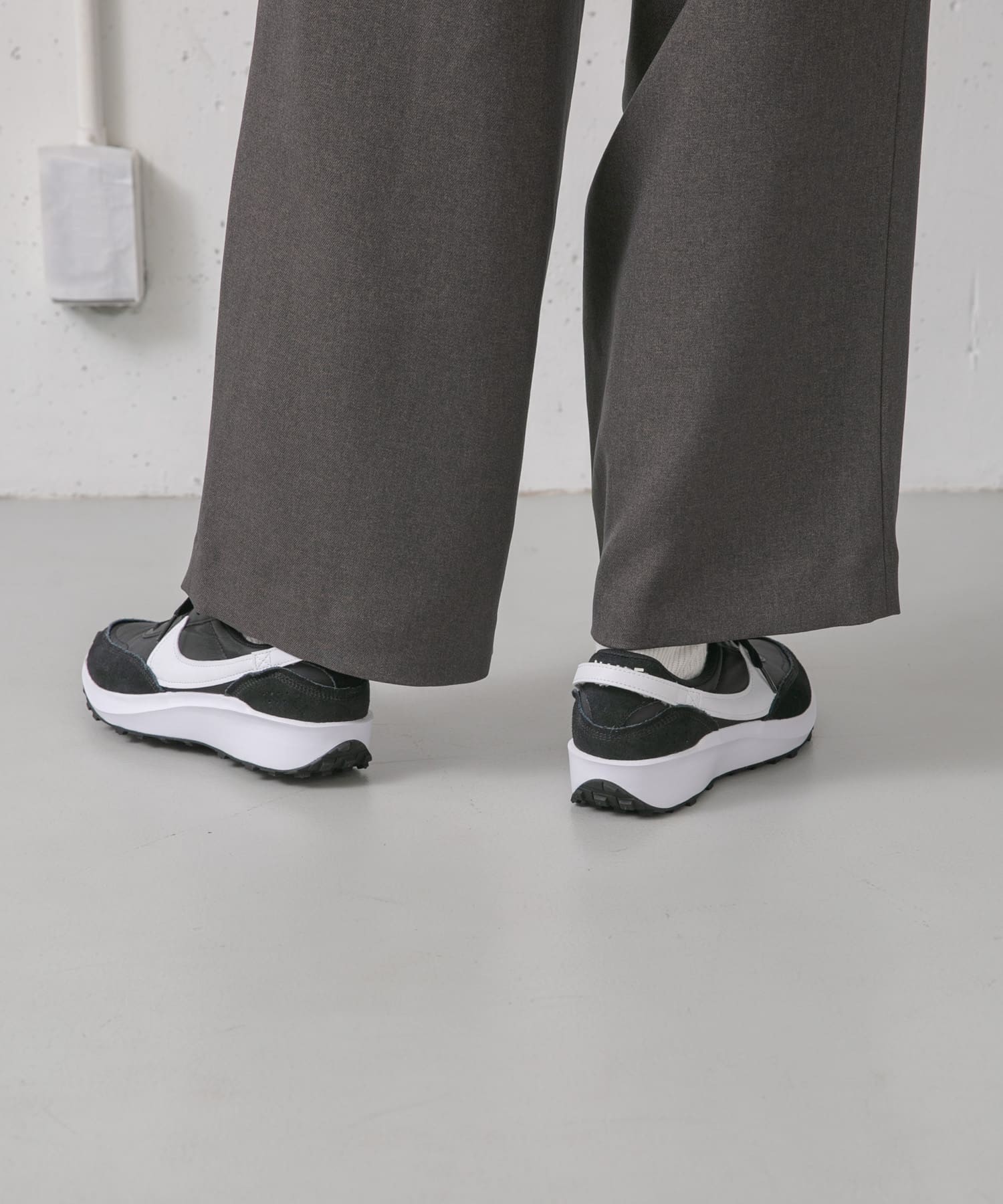 NIKE　ワッフルデビュー ブラック 23.5