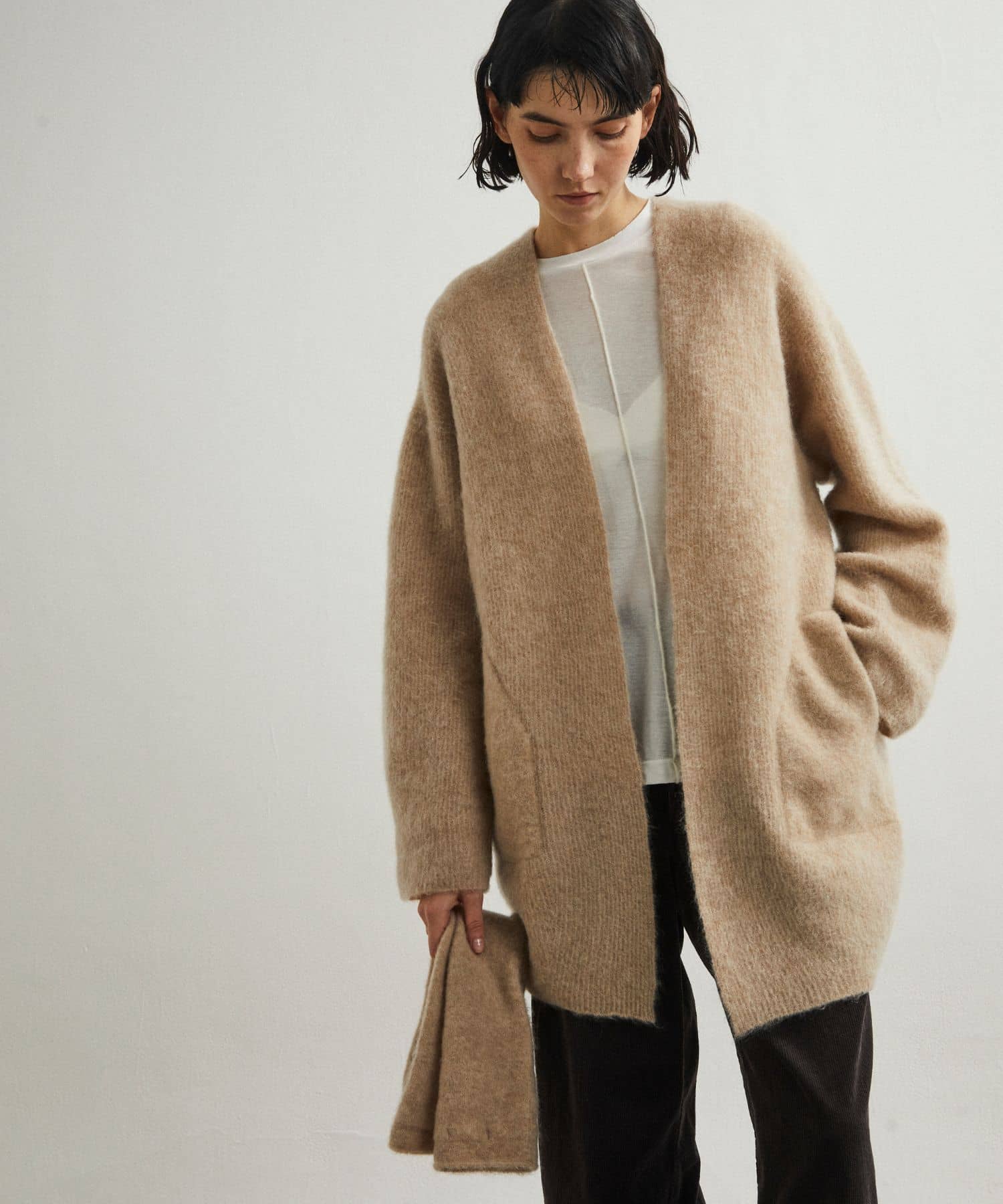 beige