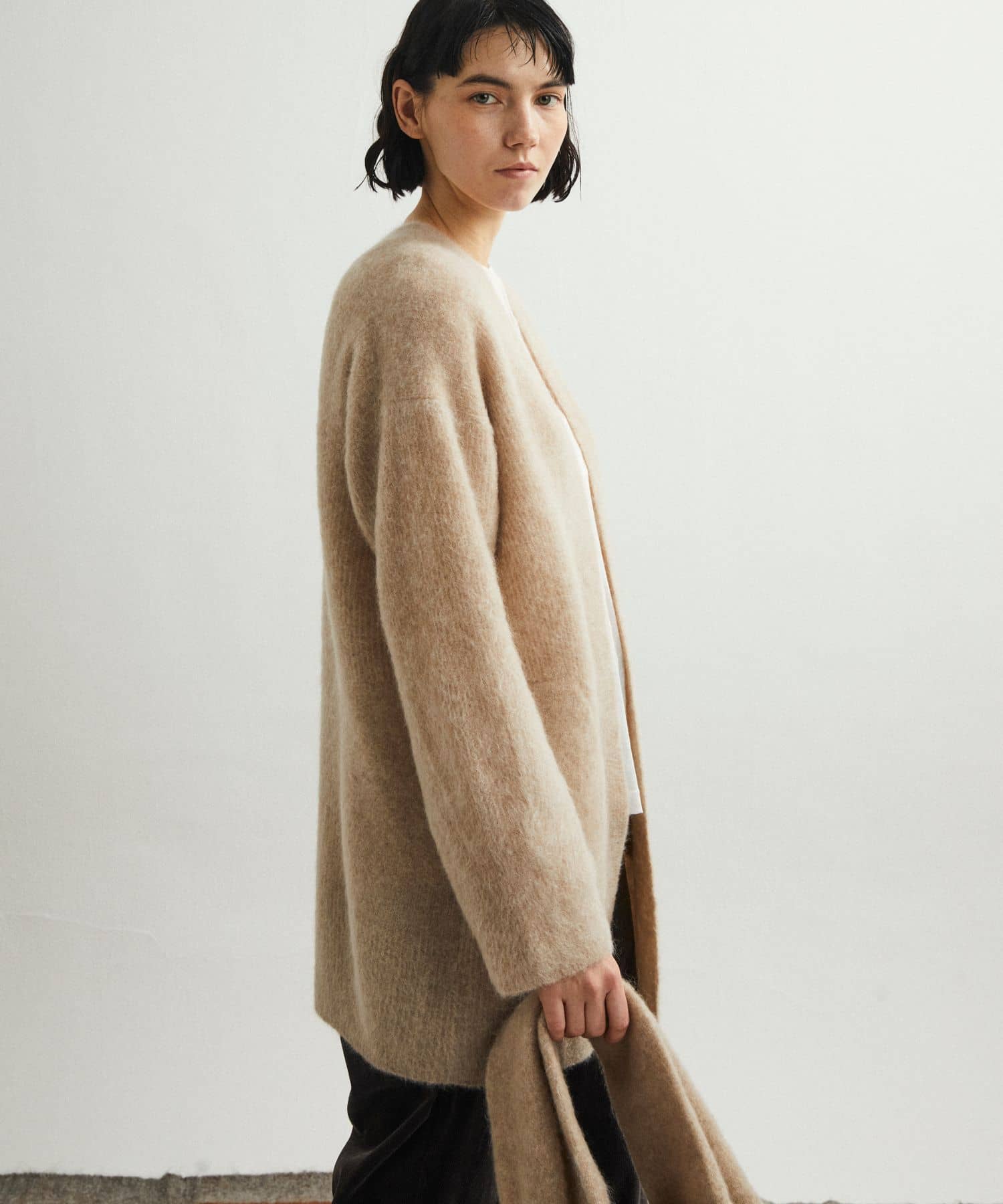 beige