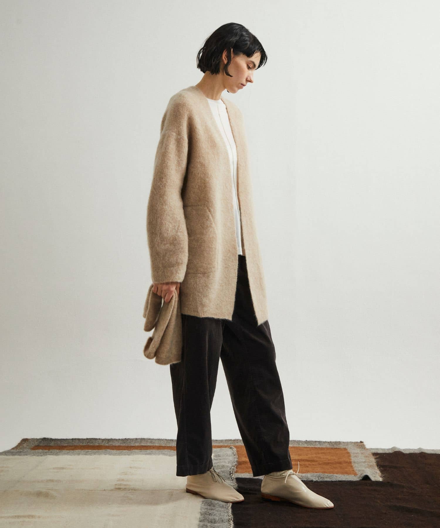beige