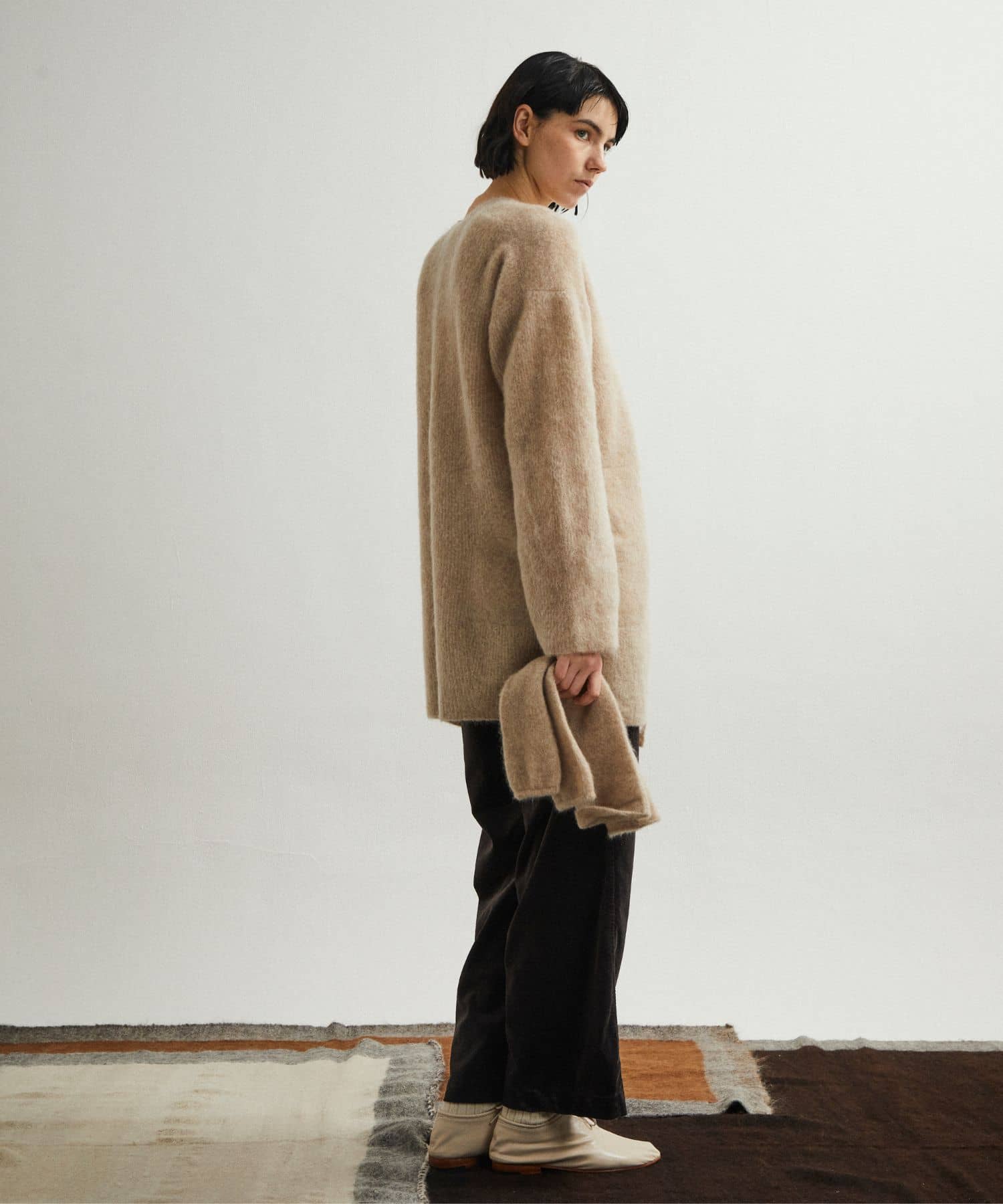 beige